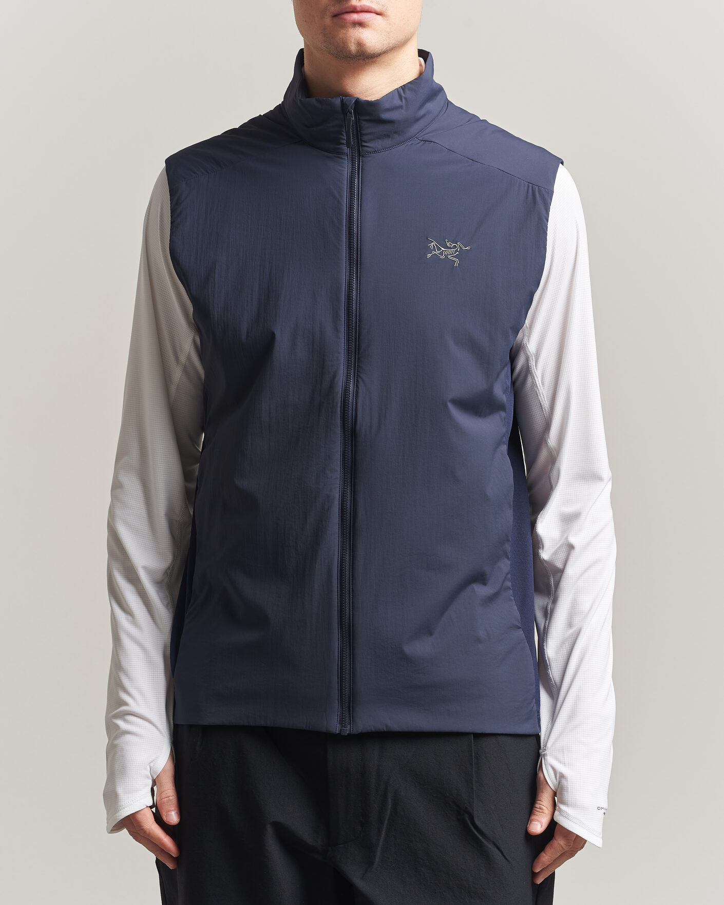 Mies | Ulkoliivit | Arc'teryx | Atom Lightweight Vest Black Sapphire