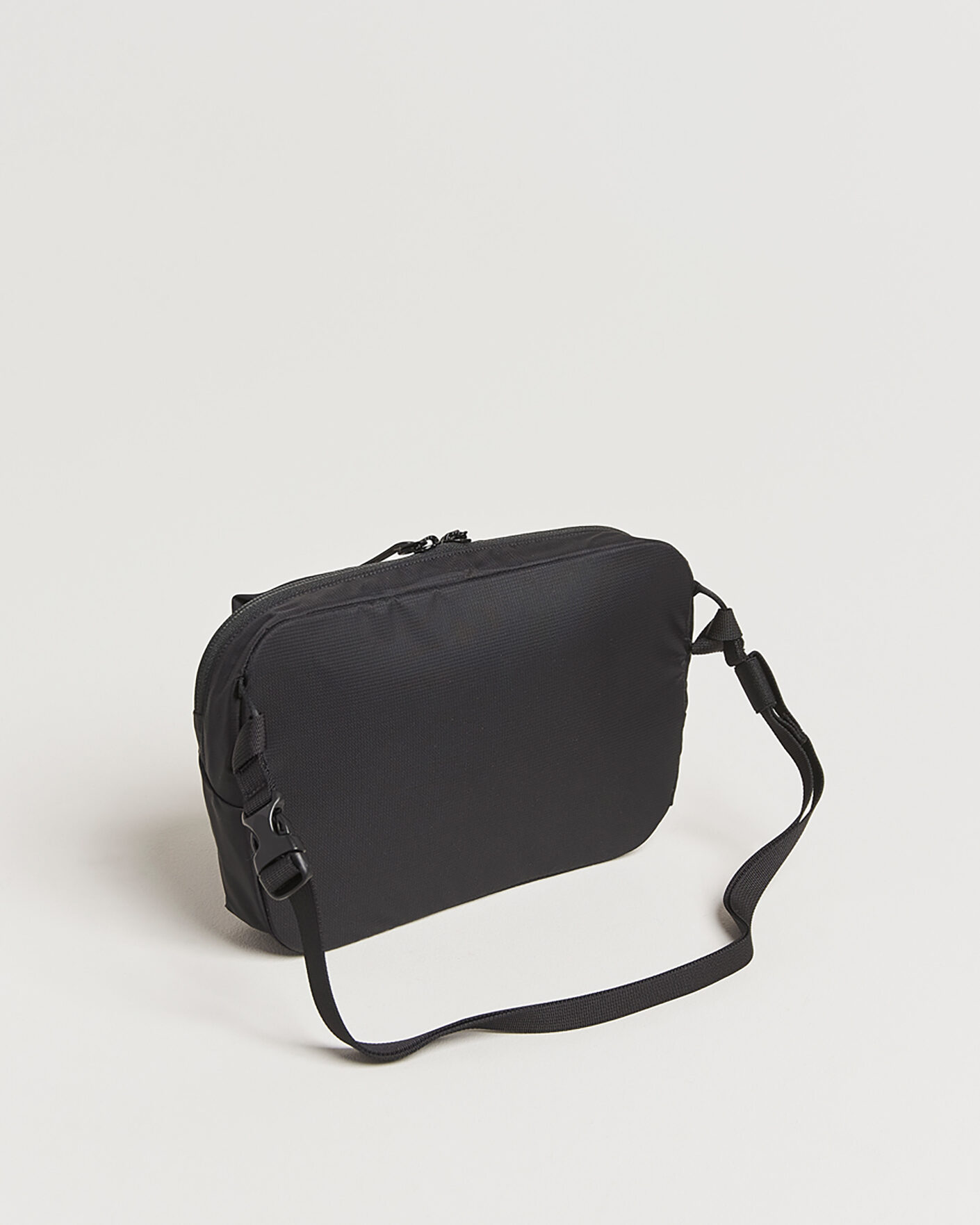 Mies | Laukut | Arc'teryx | Heliad Crossbody Bag Black