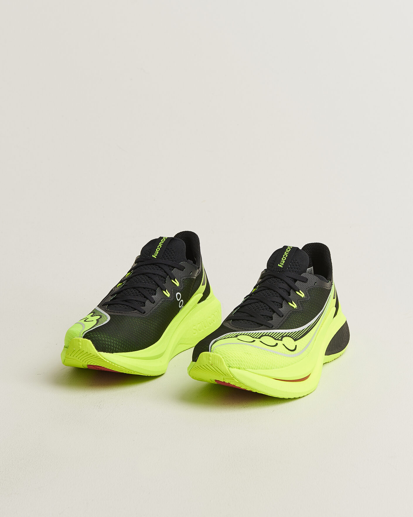 Mies | Juoksukengät | Saucony | Endorphin Pro 5 Black/Shock