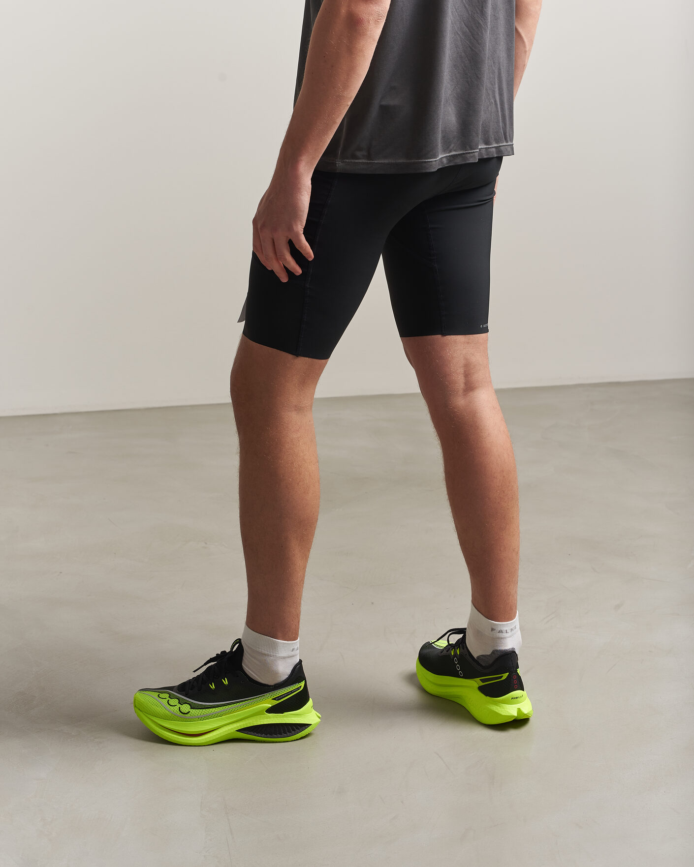 Mies | Juoksukengät | Saucony | Endorphin Pro 5 Black/Shock
