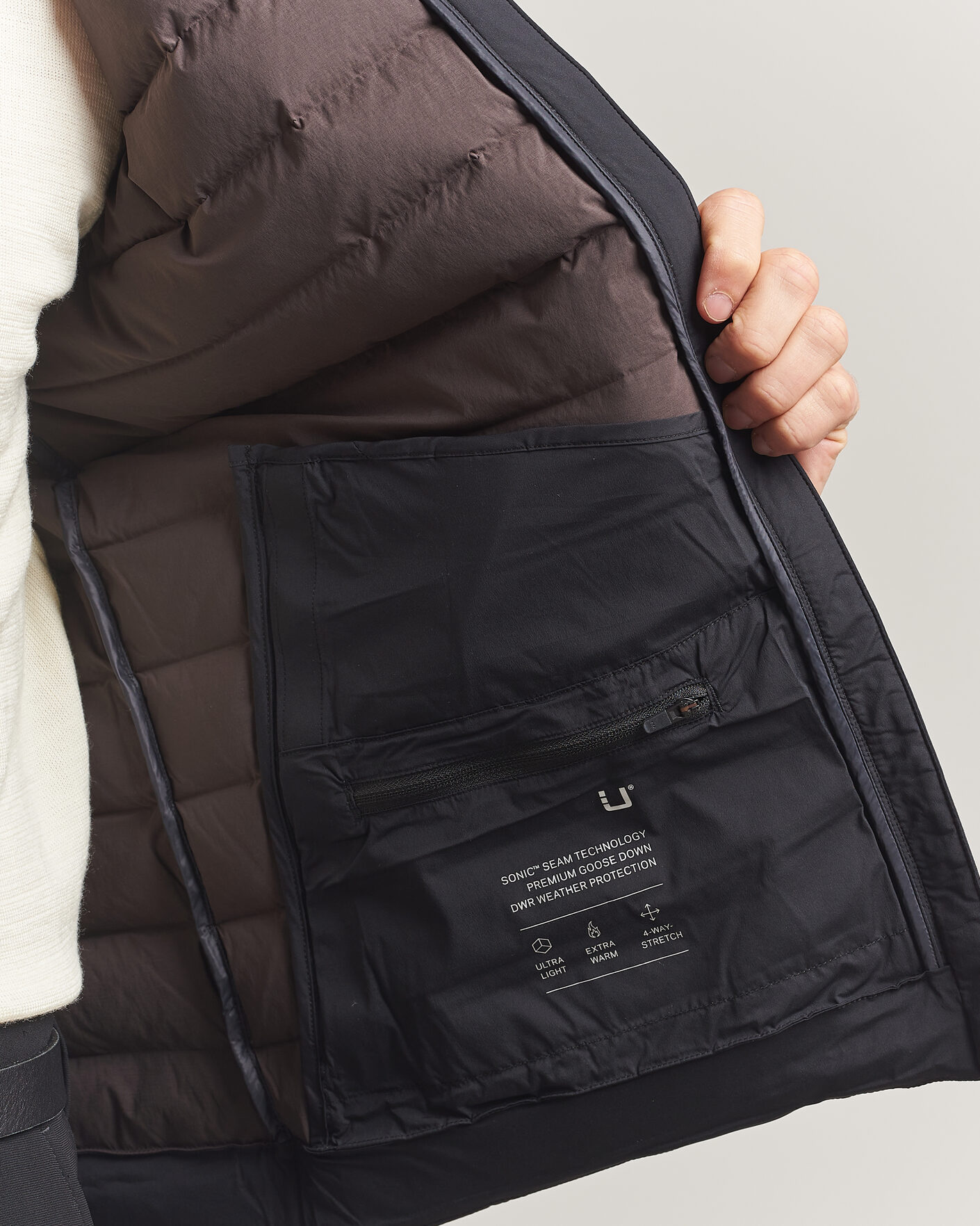 Mies | Ulkoliivit | UBR | Super Sonic Vest Esspresso