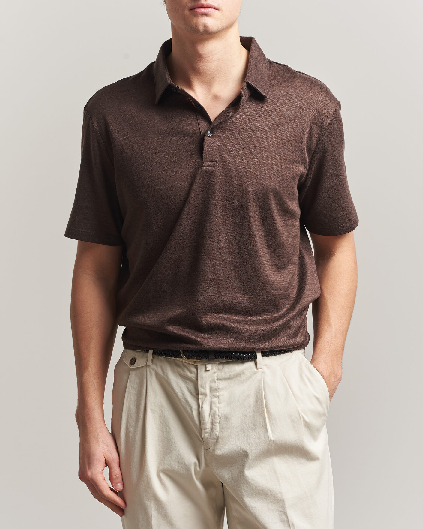 Mies | Pikeet | Charles Tyrwhitt | Short Sleeve Linen Polo Chocolate Brown