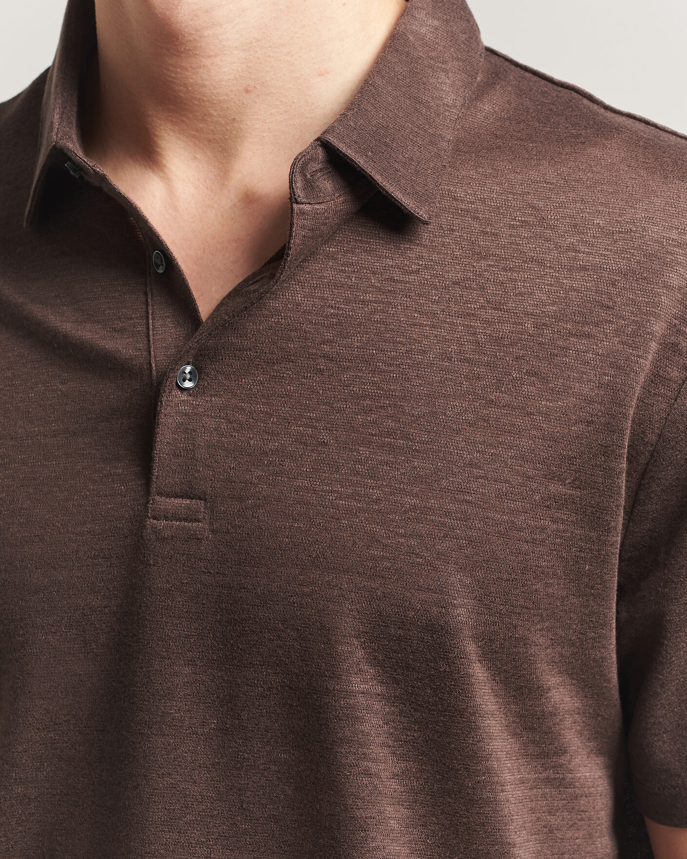 Mies | Pikeet | Charles Tyrwhitt | Short Sleeve Linen Polo Chocolate Brown
