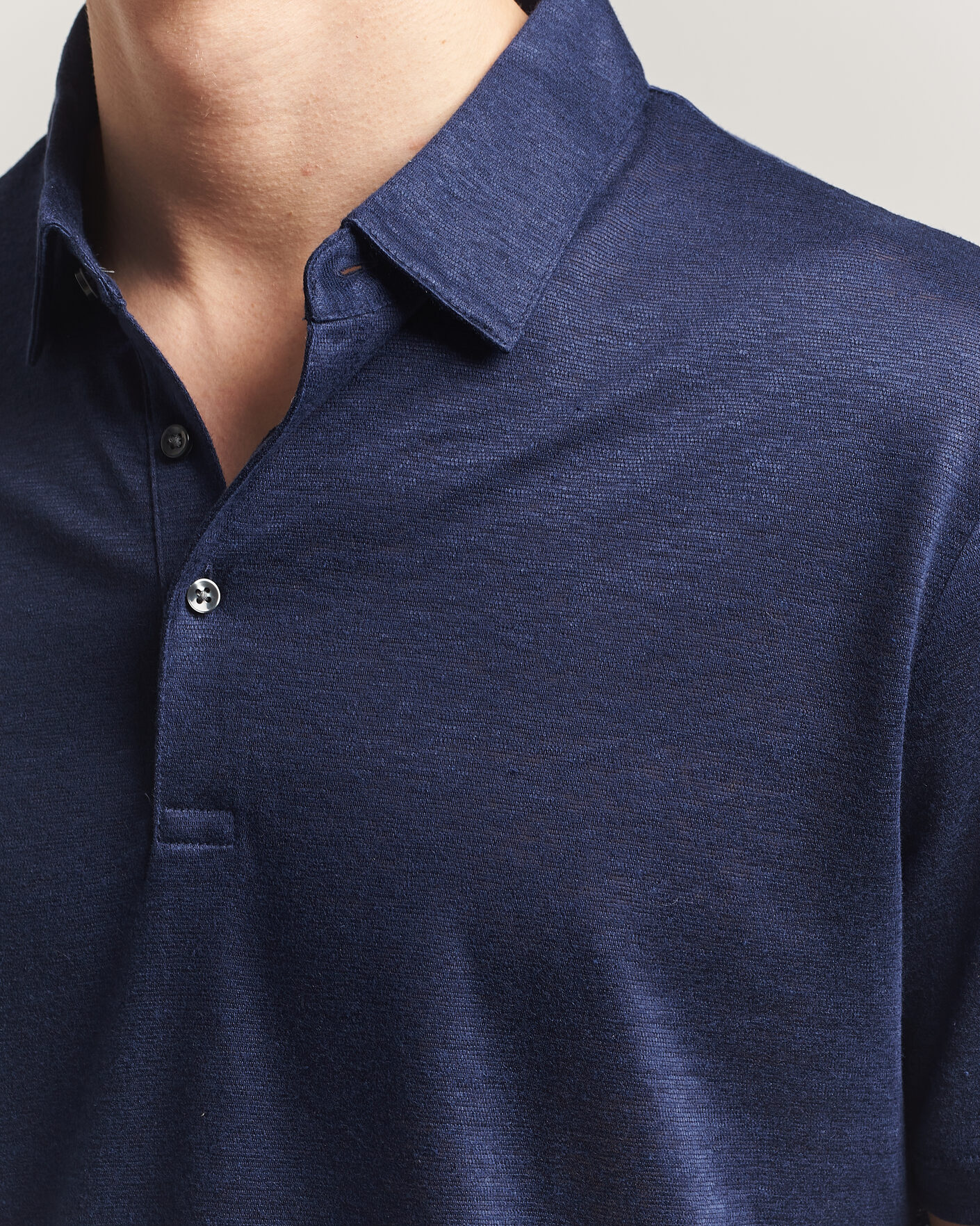 Mies | Pikeet | Charles Tyrwhitt | Short Sleeve Linen Polo Navy