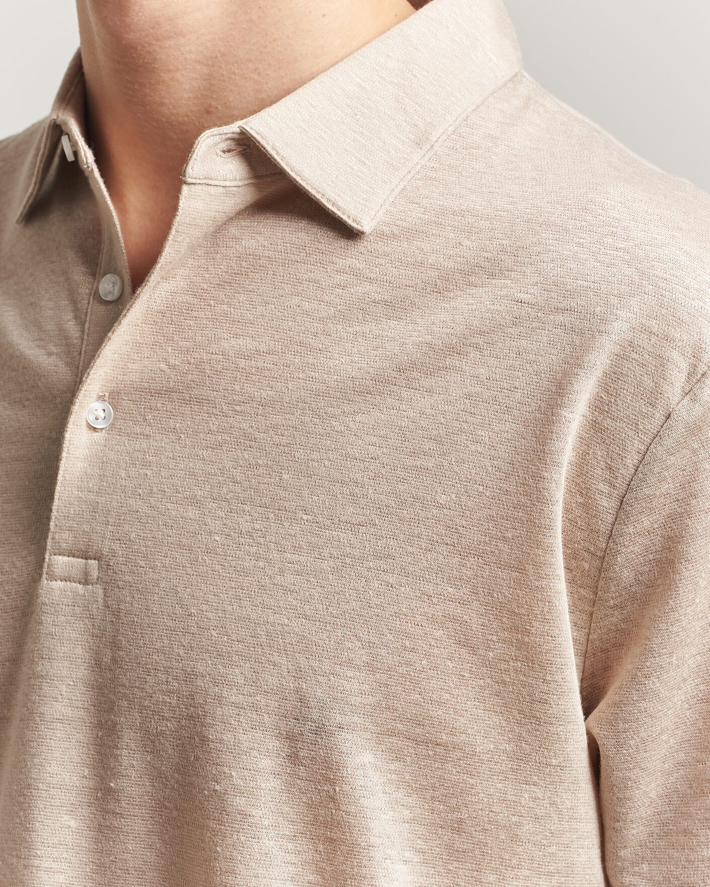 Mies | Pikeet | Charles Tyrwhitt | Short Sleeve Linen Polo Oatmeal