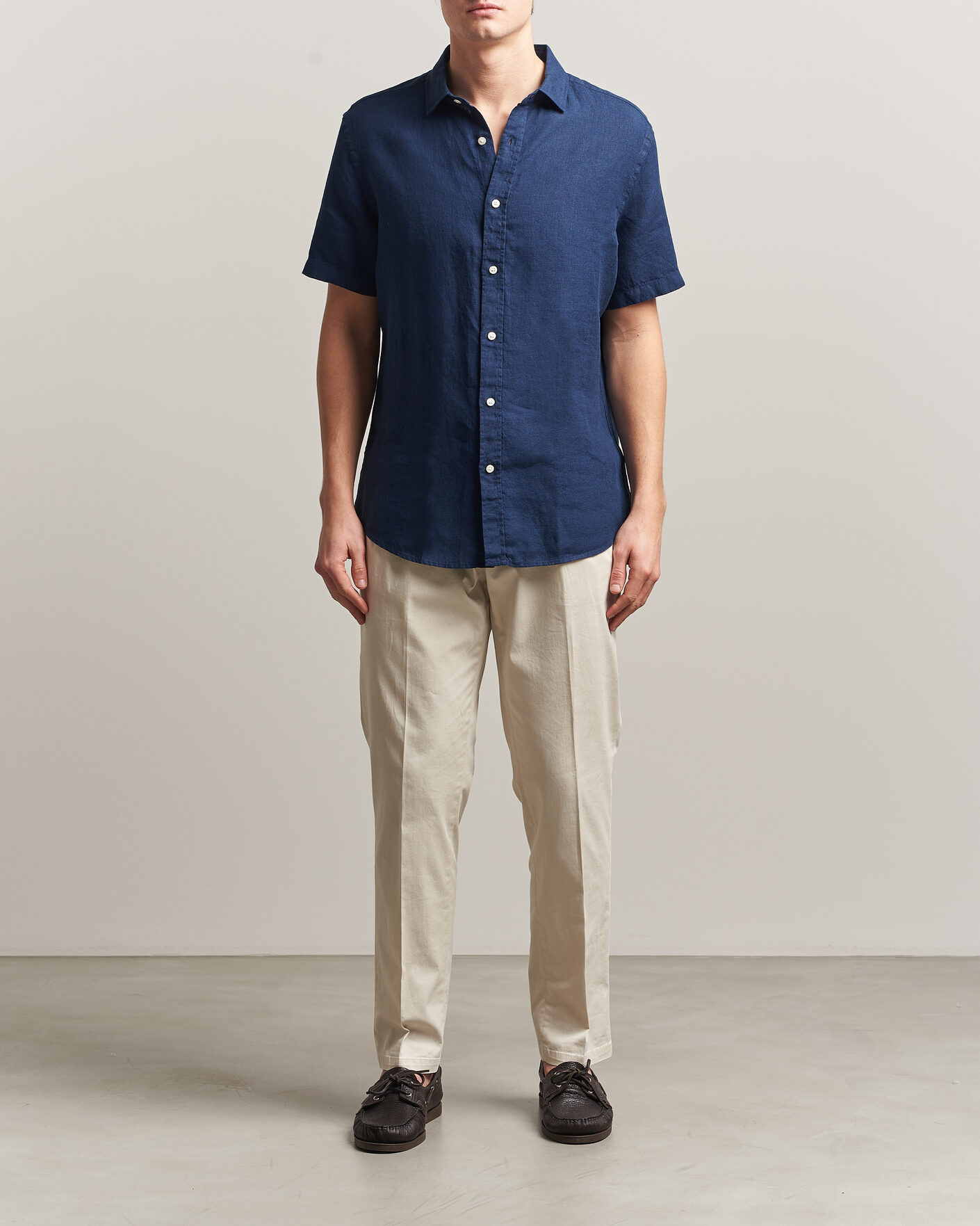 Mies | Kauluspaidat | Charles Tyrwhitt | Pure Linen Short Sleeve Slim Fit Shirt Navy