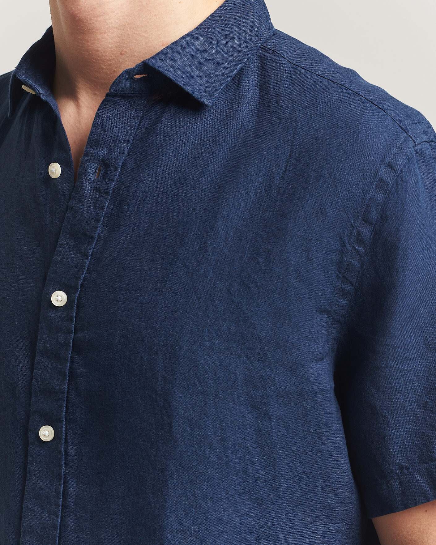 Mies | Kauluspaidat | Charles Tyrwhitt | Pure Linen Short Sleeve Slim Fit Shirt Navy