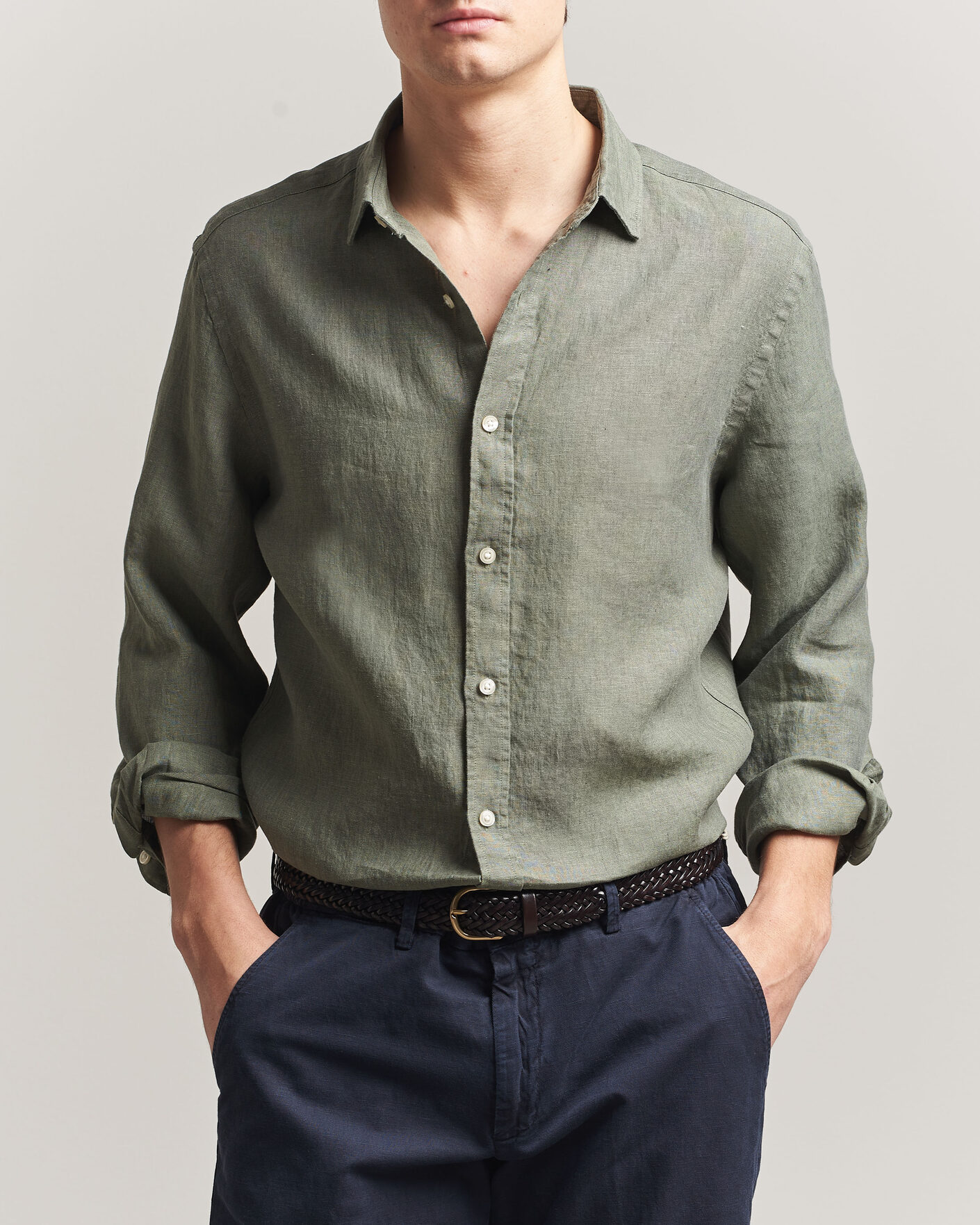 Mies | Kauluspaidat | Charles Tyrwhitt | Pure Linen Slim Fit Shirt Olive Green