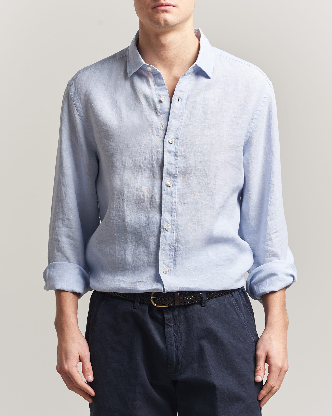 Mies | Kauluspaidat | Charles Tyrwhitt | Pure Linen Slim Fit Shirt Sky Blue