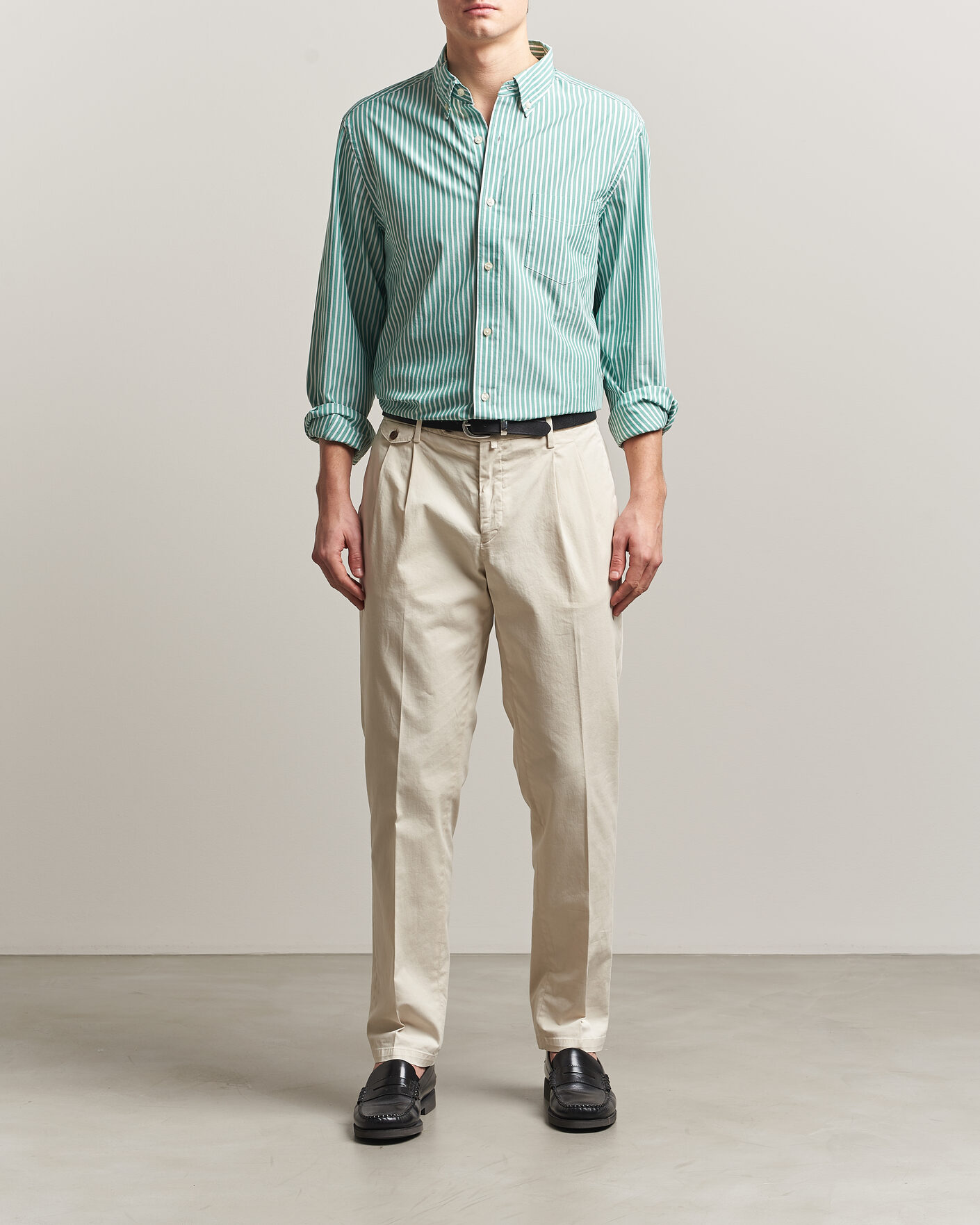 Mies | Kauluspaidat | Charles Tyrwhitt | Button Down Stretch Poplin Shirt Green Stripe