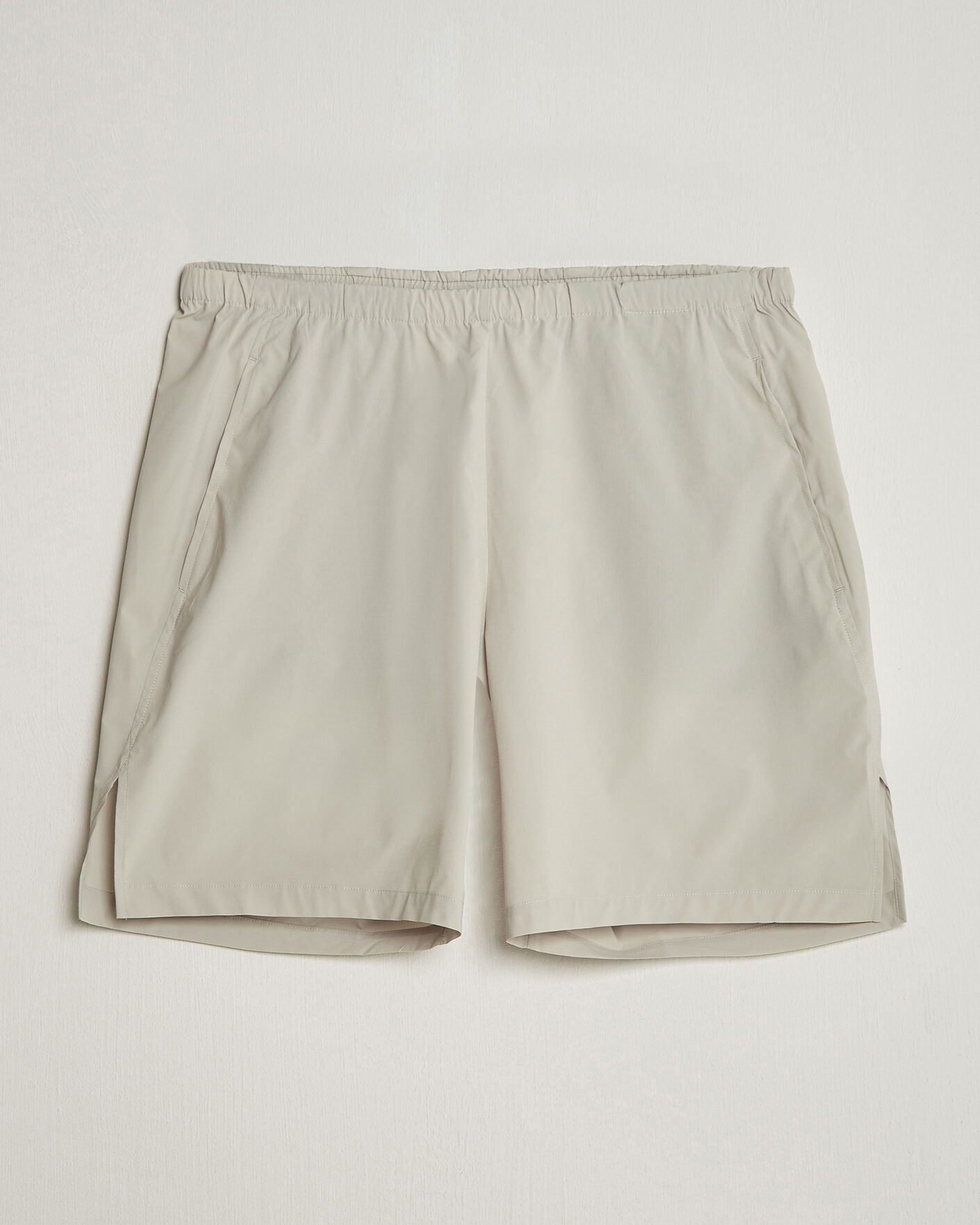 Mies | Shortsit | Houdini | Pace Light Shorts Greenish Grey