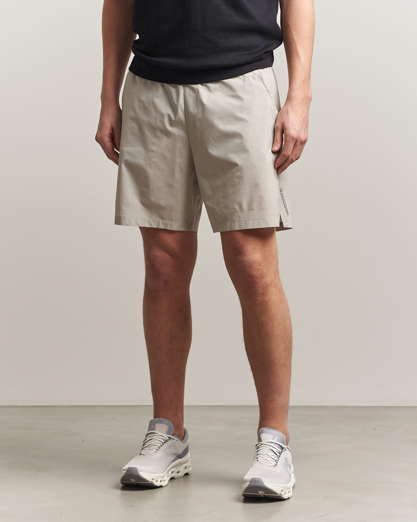 Mies | Shortsit | Houdini | Pace Light Shorts Greenish Grey