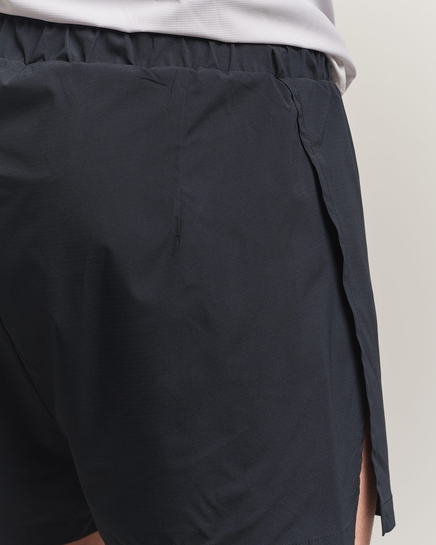 Mies | Shortsit | Houdini | Pace Split Shorts True Black