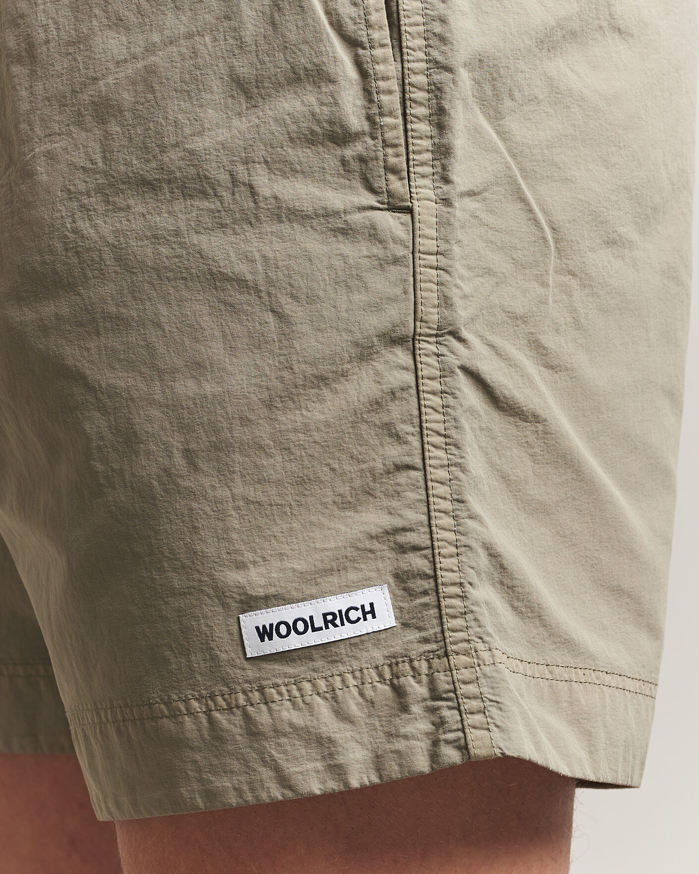 Mies | Uimahousut | Woolrich | Solid Garment Dyed Swimshorts Smokey Olive