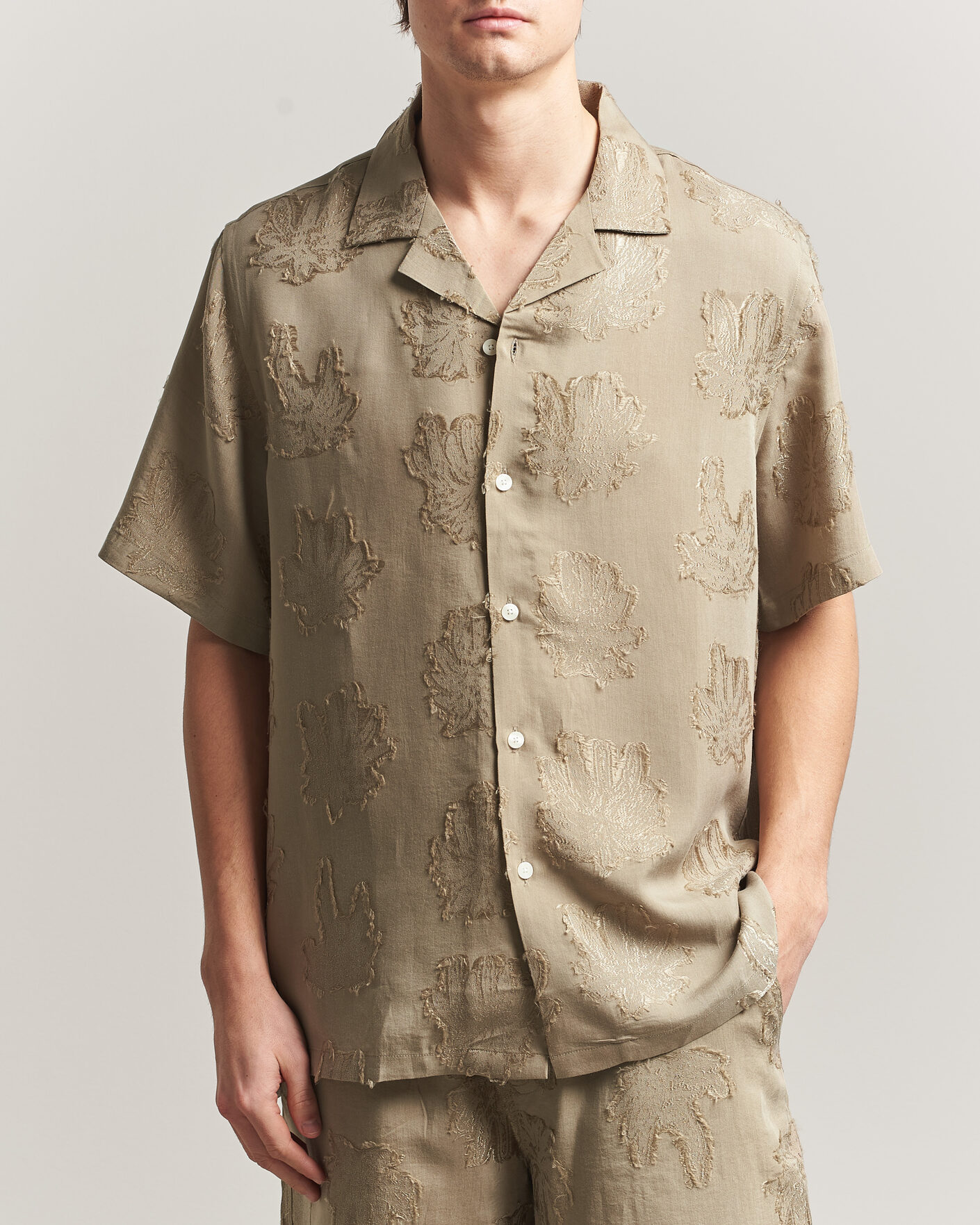 Mies | Kauluspaidat | OAS | Rocco Lyocell Short Sleeve Shirt Palmoza