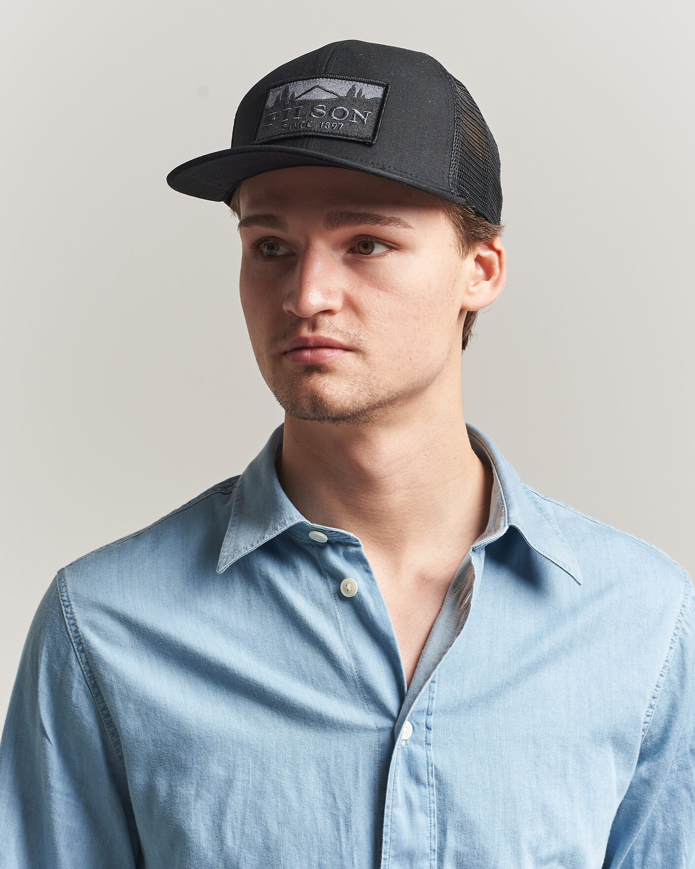 Mies | Päähineet | Filson | Scenic Waxed Logger Mesh Cap Black