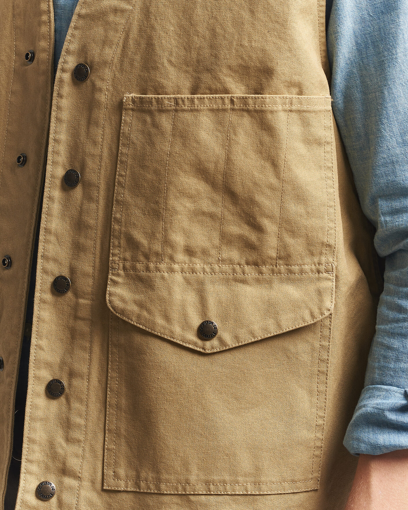 Mies | Ulkoliivit | Filson | Dry Tin Vest Tan