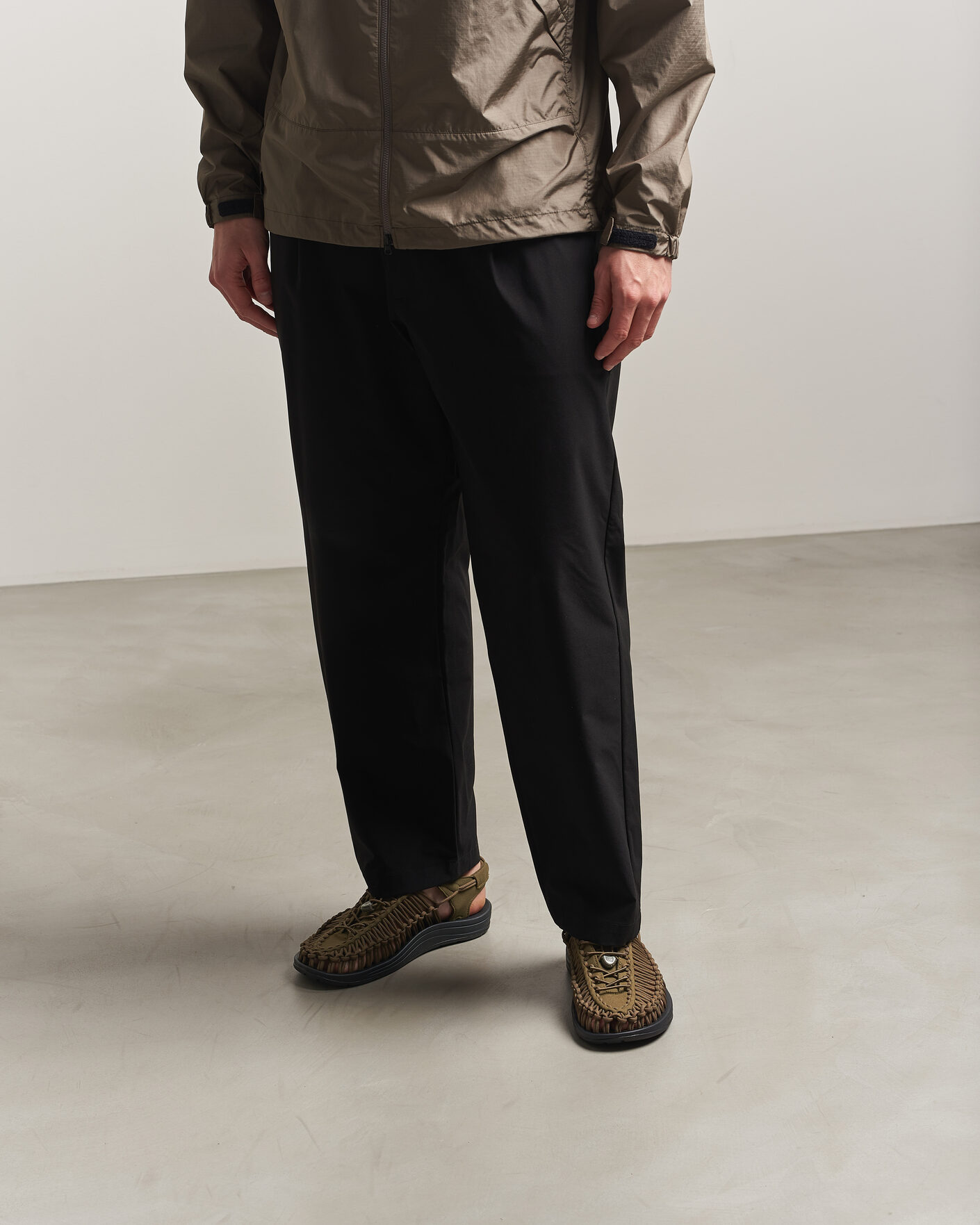 Mies | Sandaalit ja tohvelit | KEEN | Uneek Sneaker Sandal Dark Olive