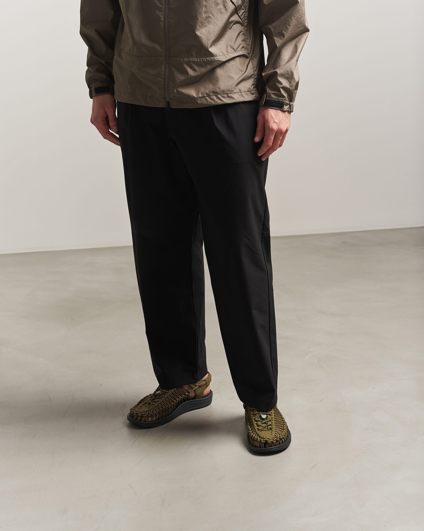 Mies | Sandaalit ja tohvelit | KEEN | Uneek Sneaker Sandal Dark Olive