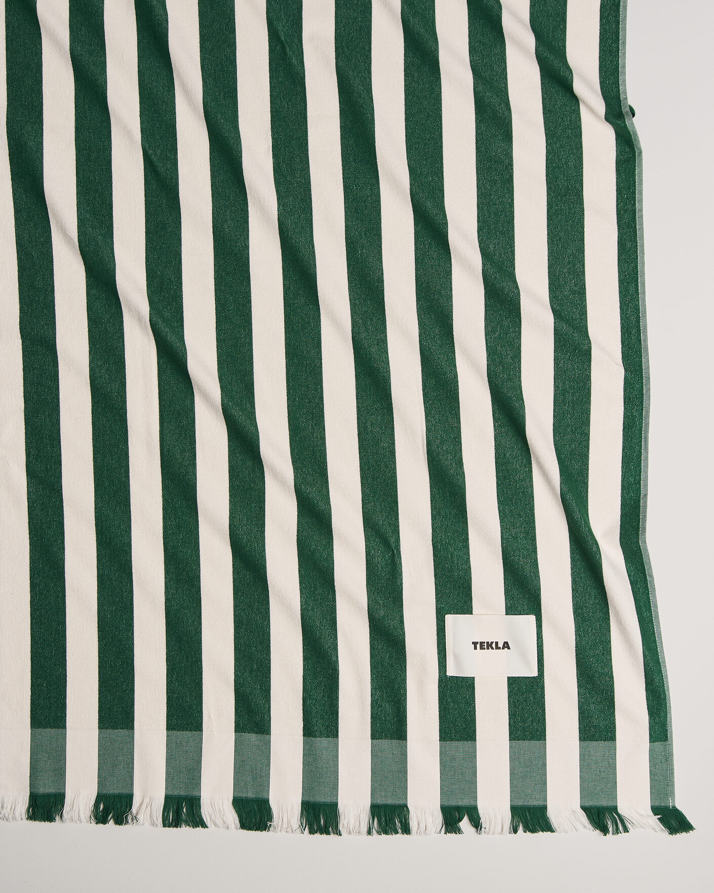 Mies | Tekstiilit | Tekla | Organic Terry Beach Towel Green Deck Stripes