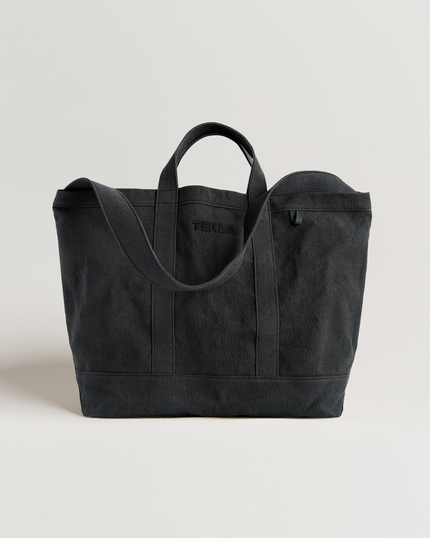 Mies | Laukut | Tekla | Beach Bag Black Sand