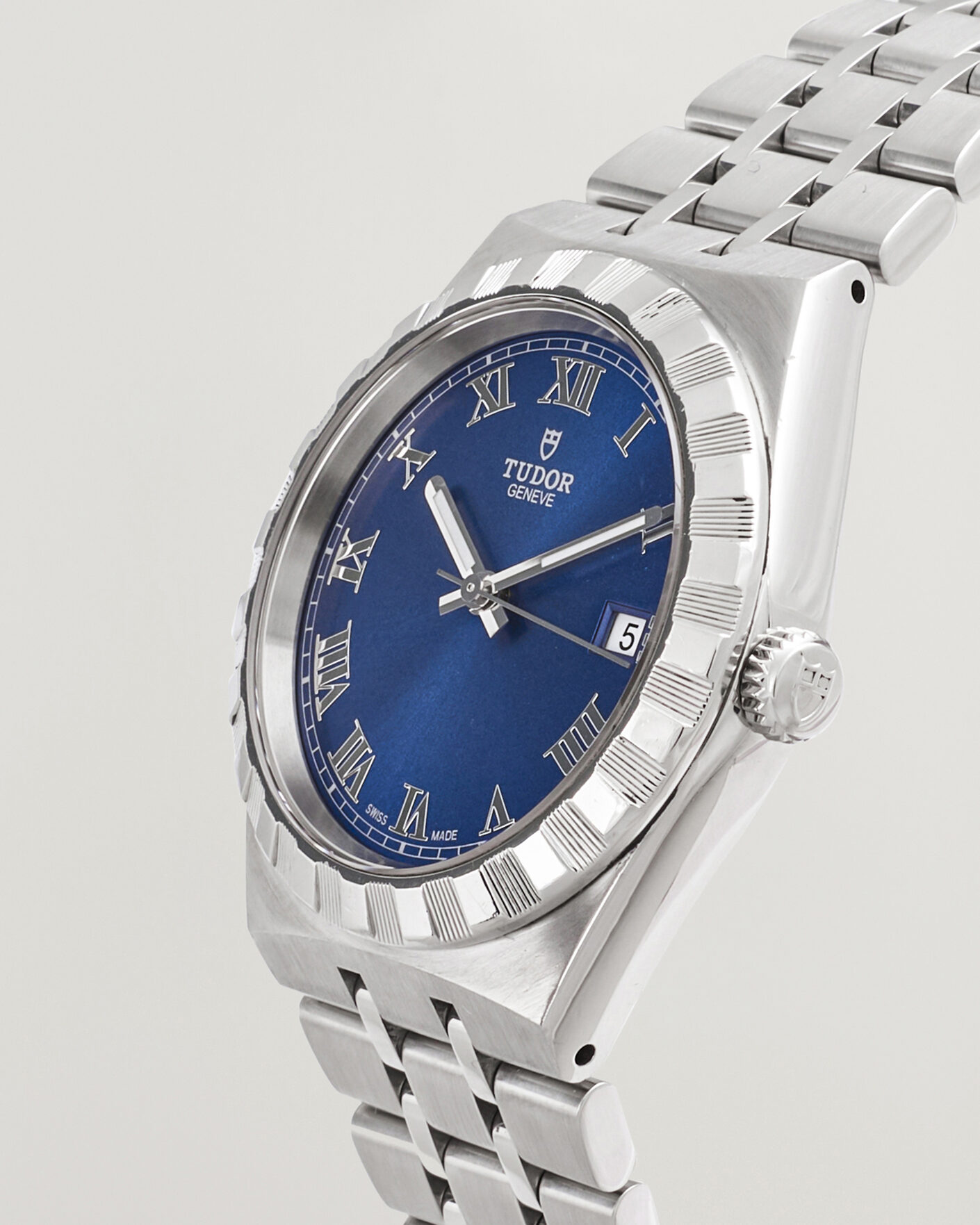 Mies | Pre-Owned & Vintage Watches | Tudor Pre-Owned | Royal 38