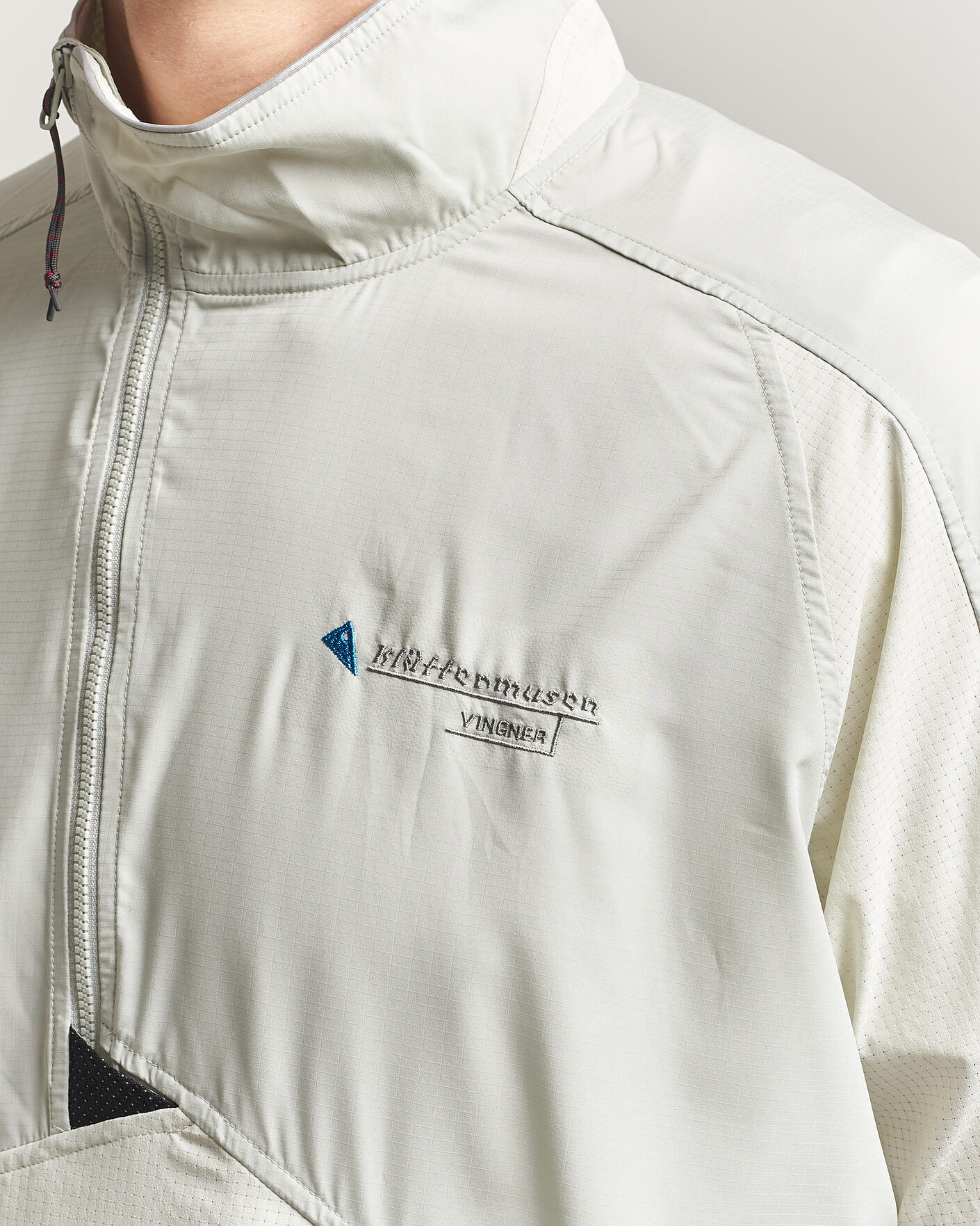 Mies | Takit | Klättermusen | Vingner Anorak Mercury Blue/Cristal Gree