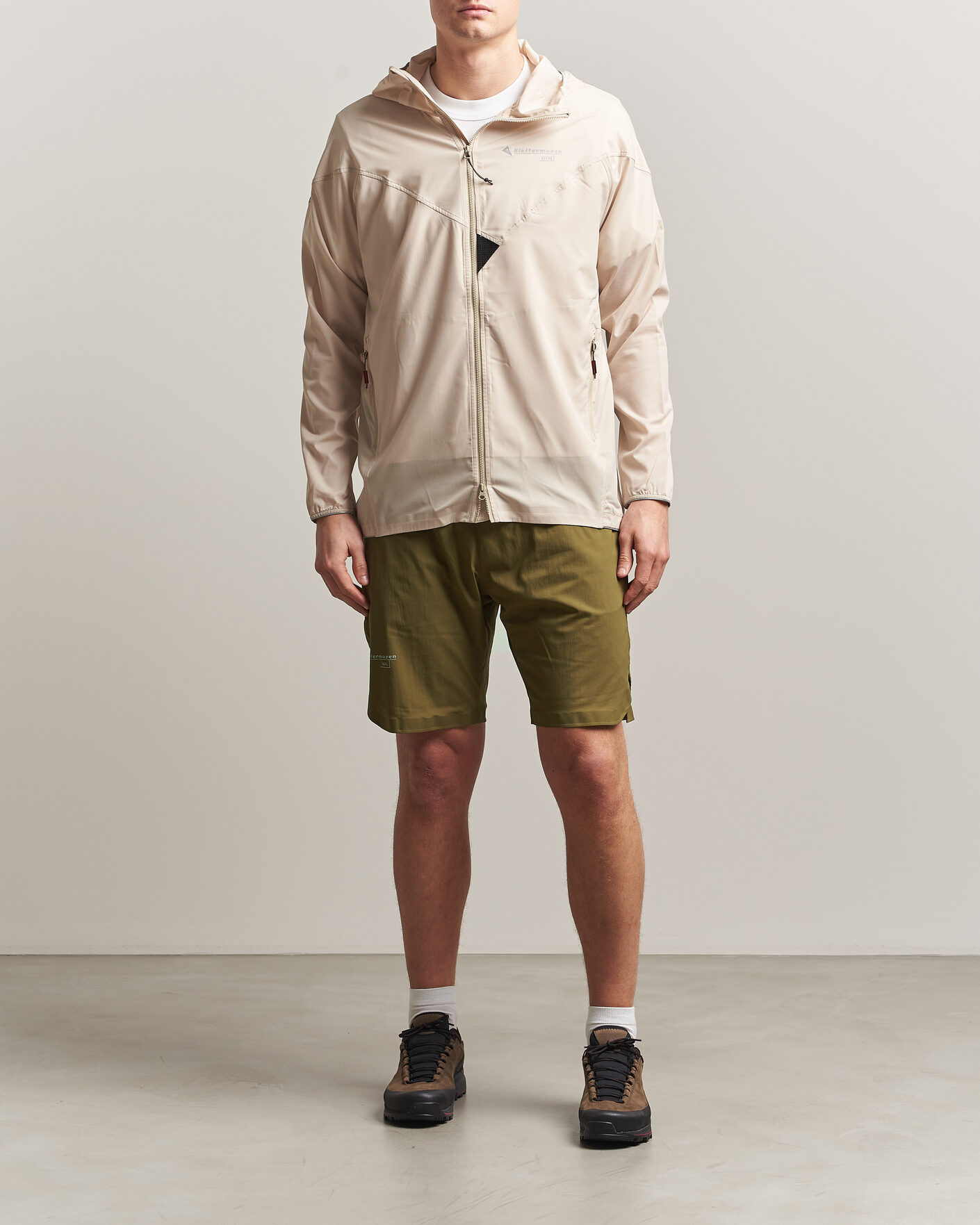 Mies | Takit | Klättermusen | Eitre Zip Hood Windbreaker Jacket Clay