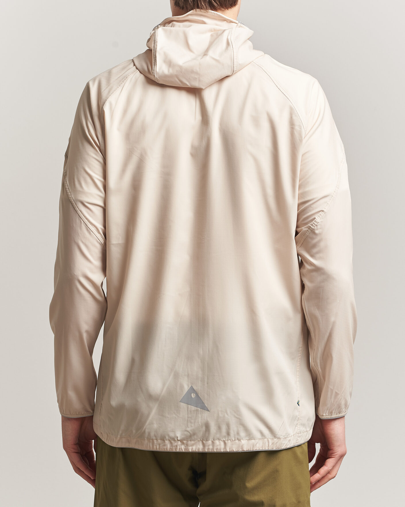 Mies | Takit | Klättermusen | Eitre Zip Hood Windbreaker Jacket Clay