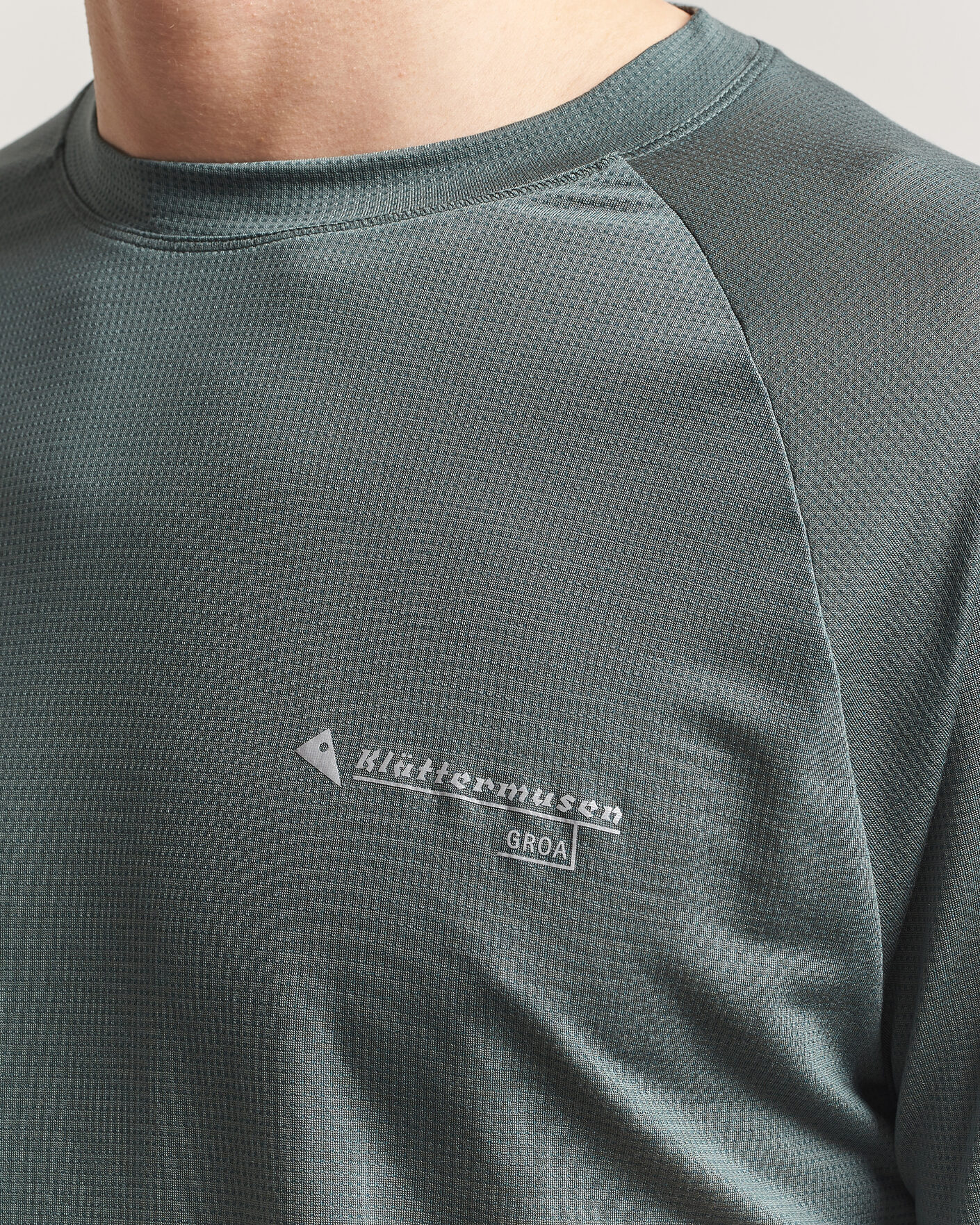 Mies | T-paidat | Klättermusen | Groa Lightweight Tencel Long Sleeve T-Shirt Teal Grey