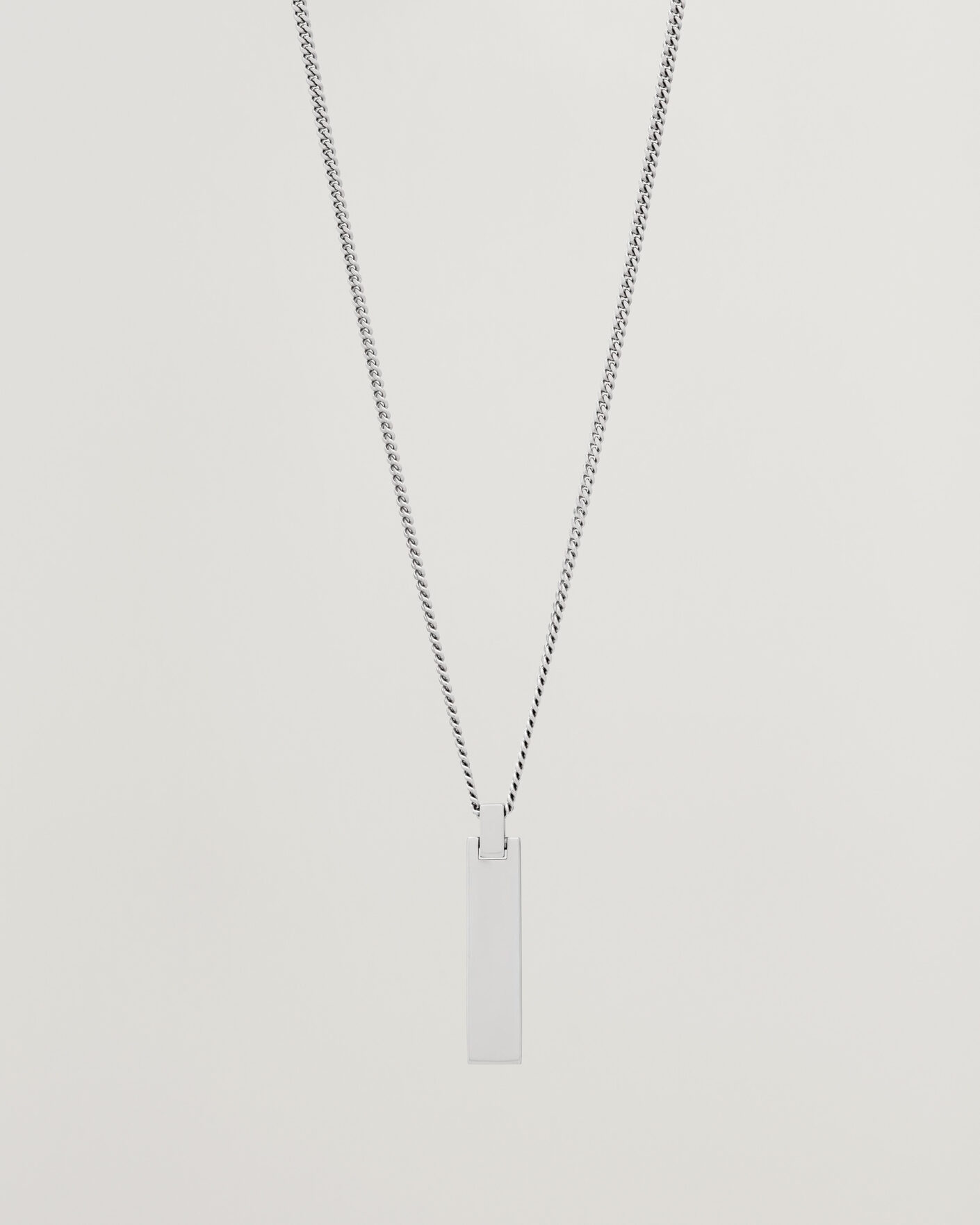 Mies | Korut | Tom Wood | ID Pendant 21,5 Inches Silver