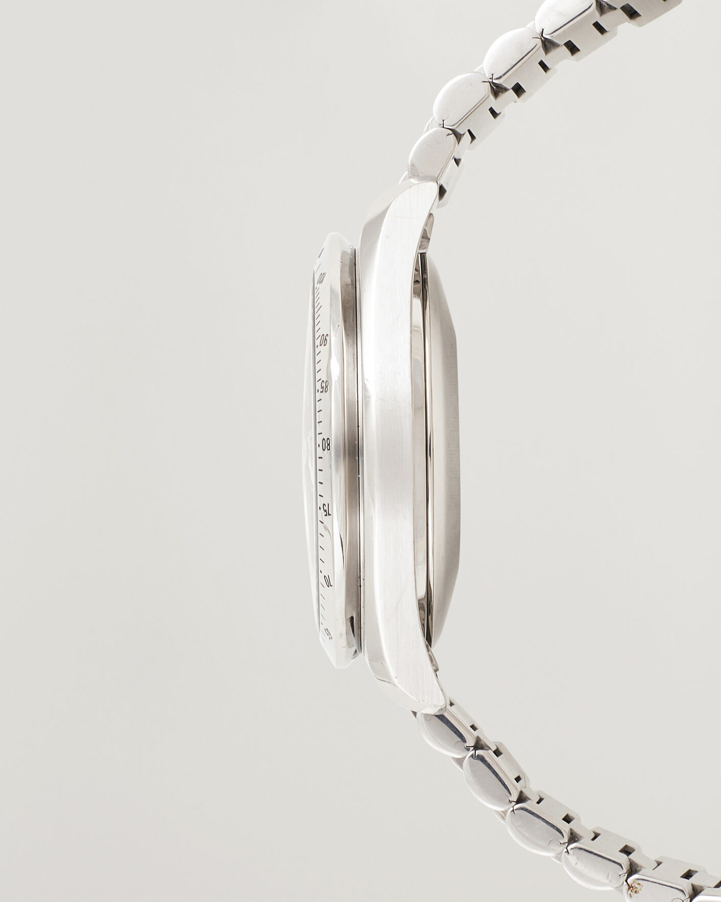 Mies | Omega Pre-Owned Speedmaste Automatic Date | Omega Pre-Owned | Speedmaste Automatic Date