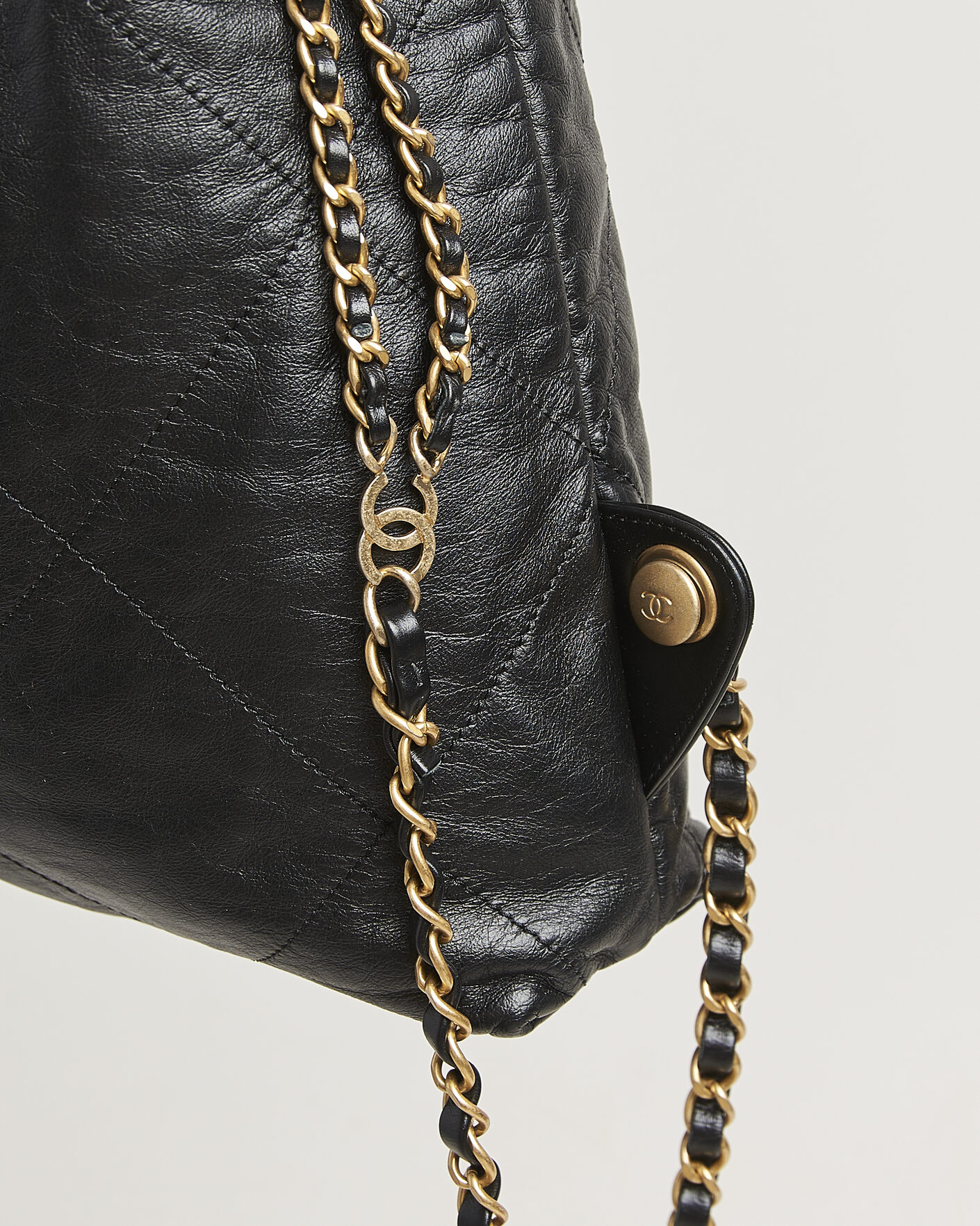 Mies | Pre-Owned & Vintage Bags | Chanel Pre-Owned | Chanel 22 Backpack Black Black