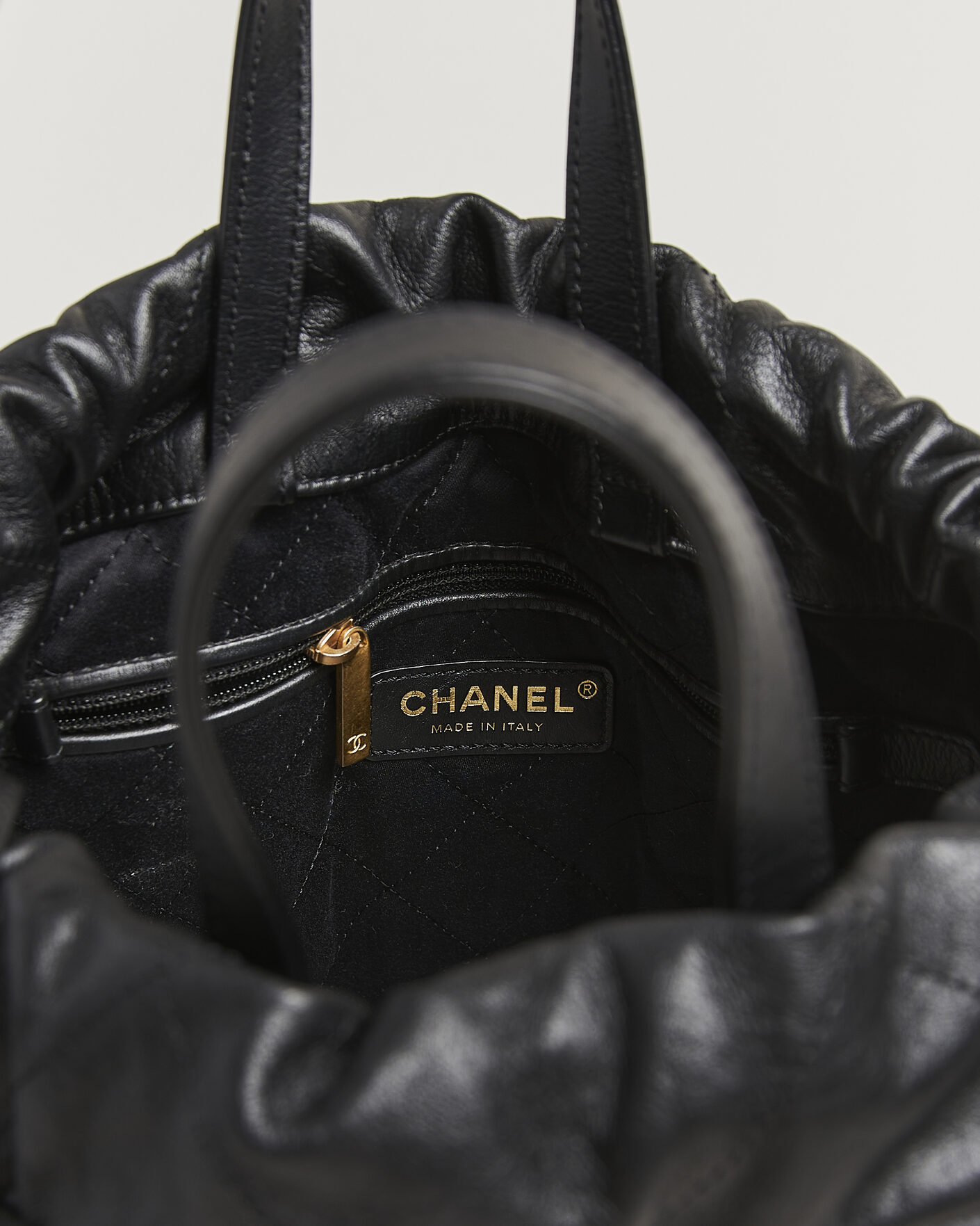 Mies | Pre-Owned & Vintage Bags | Chanel Pre-Owned | Chanel 22 Backpack Black Black