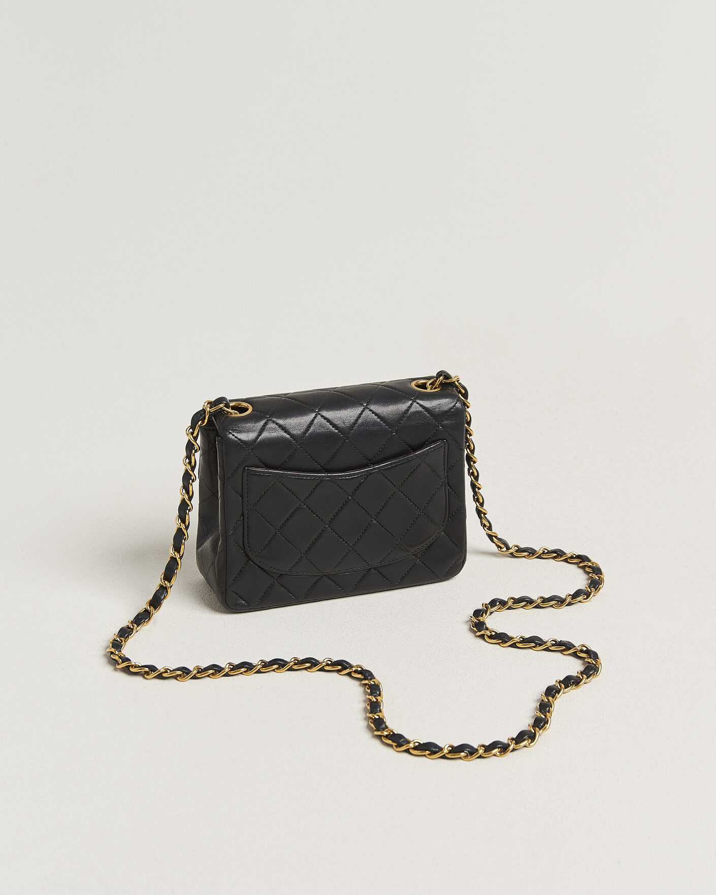 Mies | Pre-Owned & Vintage Bags | Chanel Pre-Owned | Classic Mini Single Flap Square Bag Black