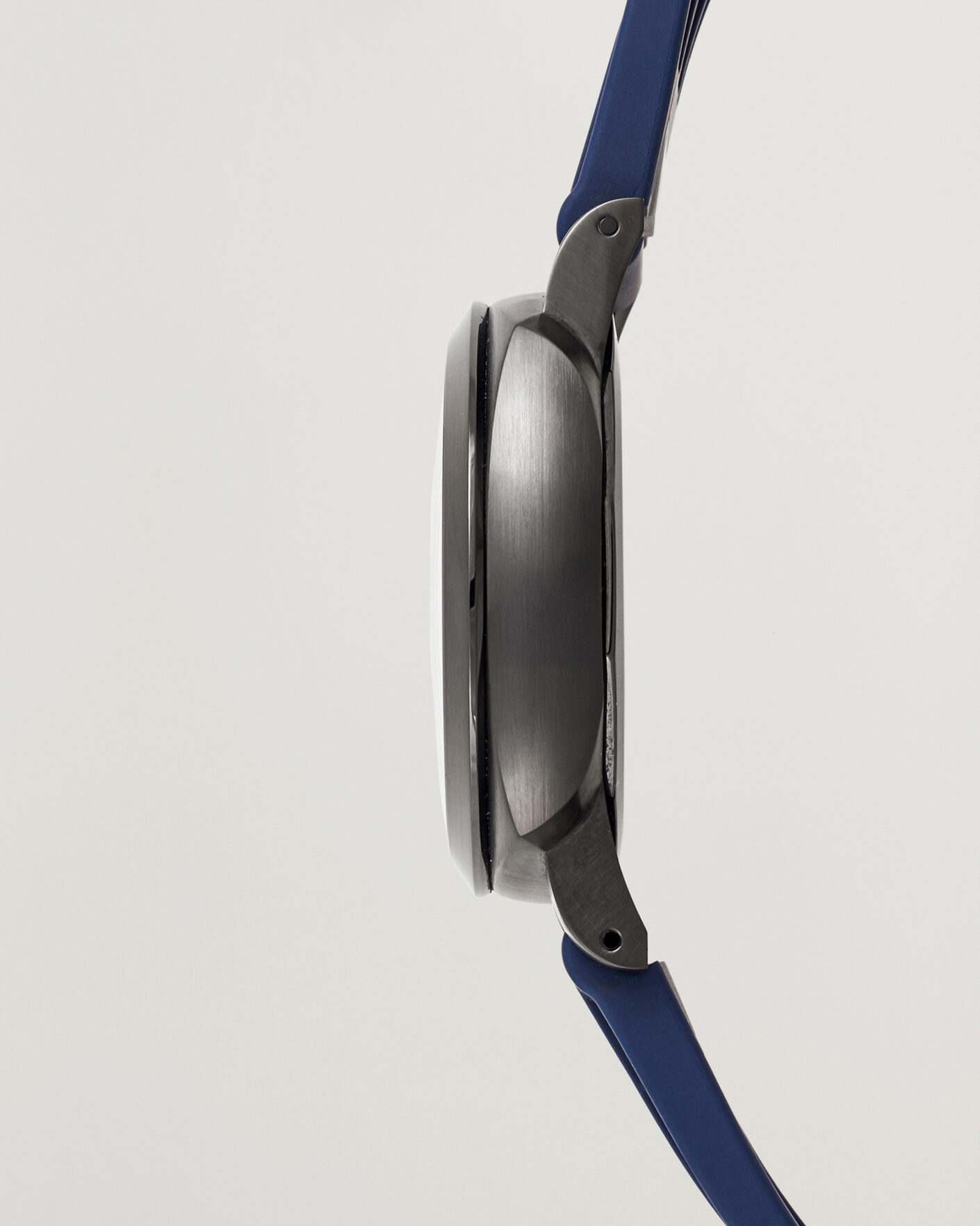 Mies | Pre-Owned & Vintage Watches | Panerai Pre-Owned | Luna Rossa 40 