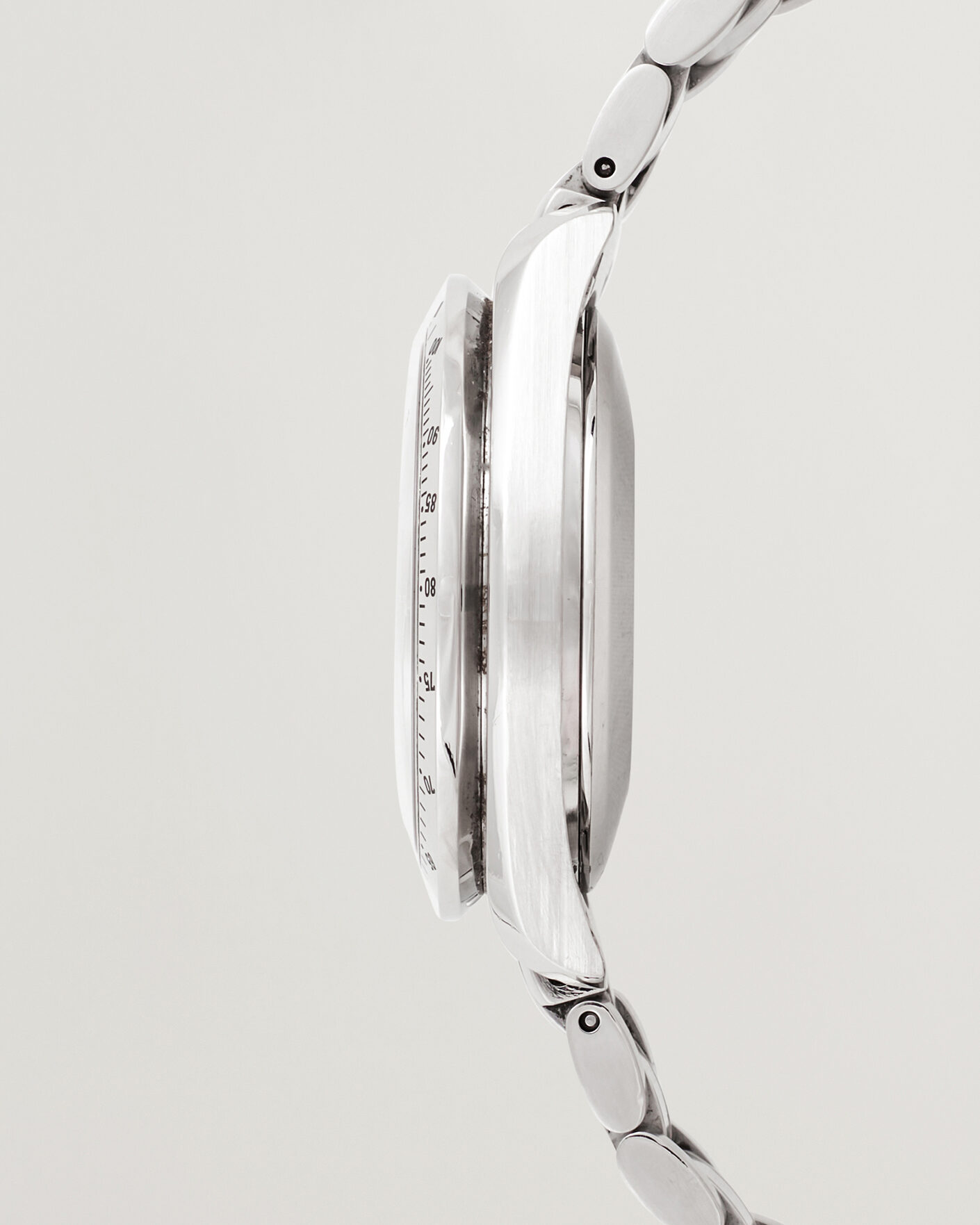 Mies | Pre-Owned & Vintage Watches | Omega Pre-Owned | Speedmaster Date 