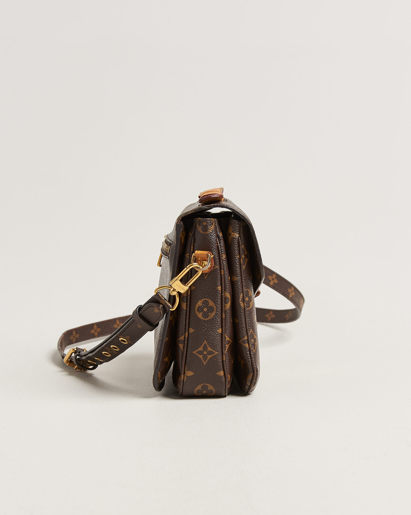 Mies | Pre-Owned & Vintage Bags | Louis Vuitton Pre-Owned | Pochette Métis Monogram