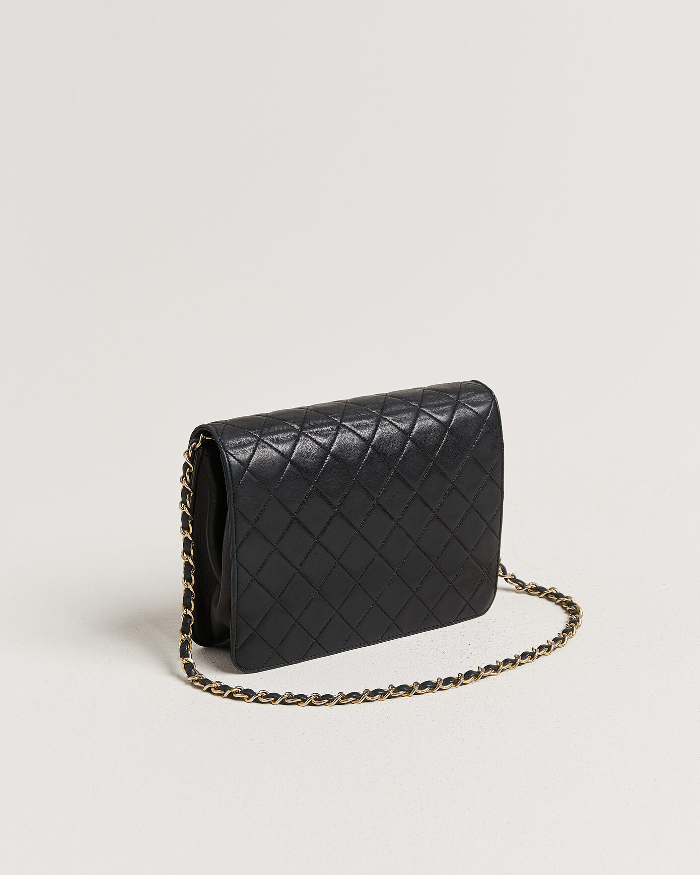 Mies | Pre-Owned & Vintage Bags | Chanel Pre-Owned | Single Flap Bag Black