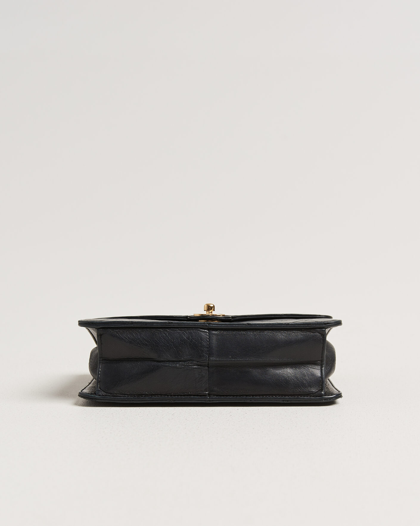 Mies | Pre-Owned & Vintage Bags | Chanel Pre-Owned | Single Flap Bag Black