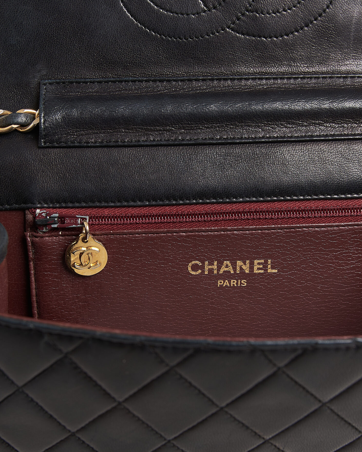 Mies | Pre-Owned & Vintage Bags | Chanel Pre-Owned | Single Flap Bag Black