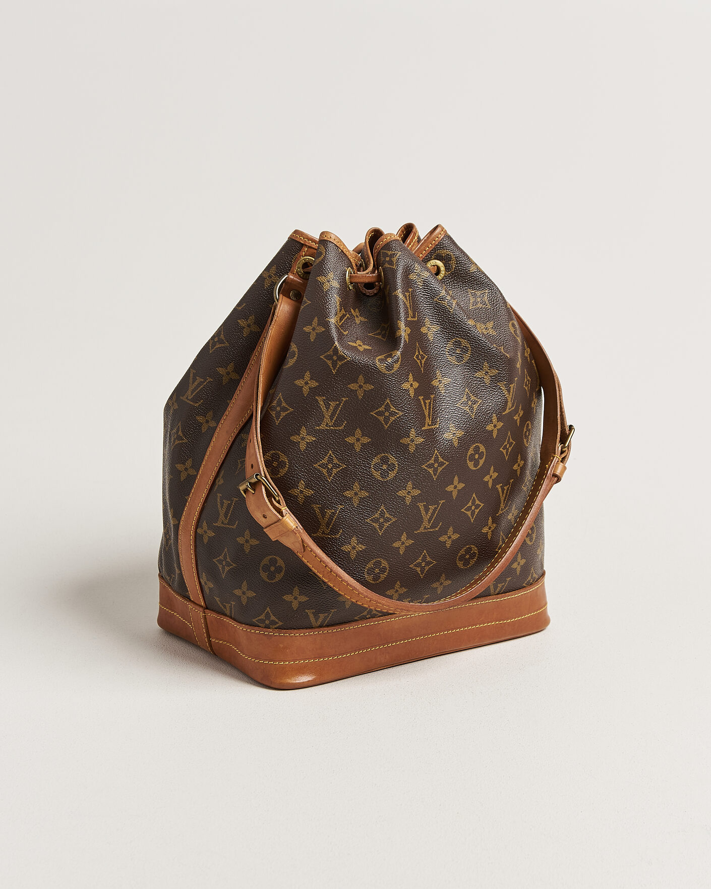 Mies | Pre-Owned & Vintage Bags | Louis Vuitton Pre-Owned | Noé Monogram