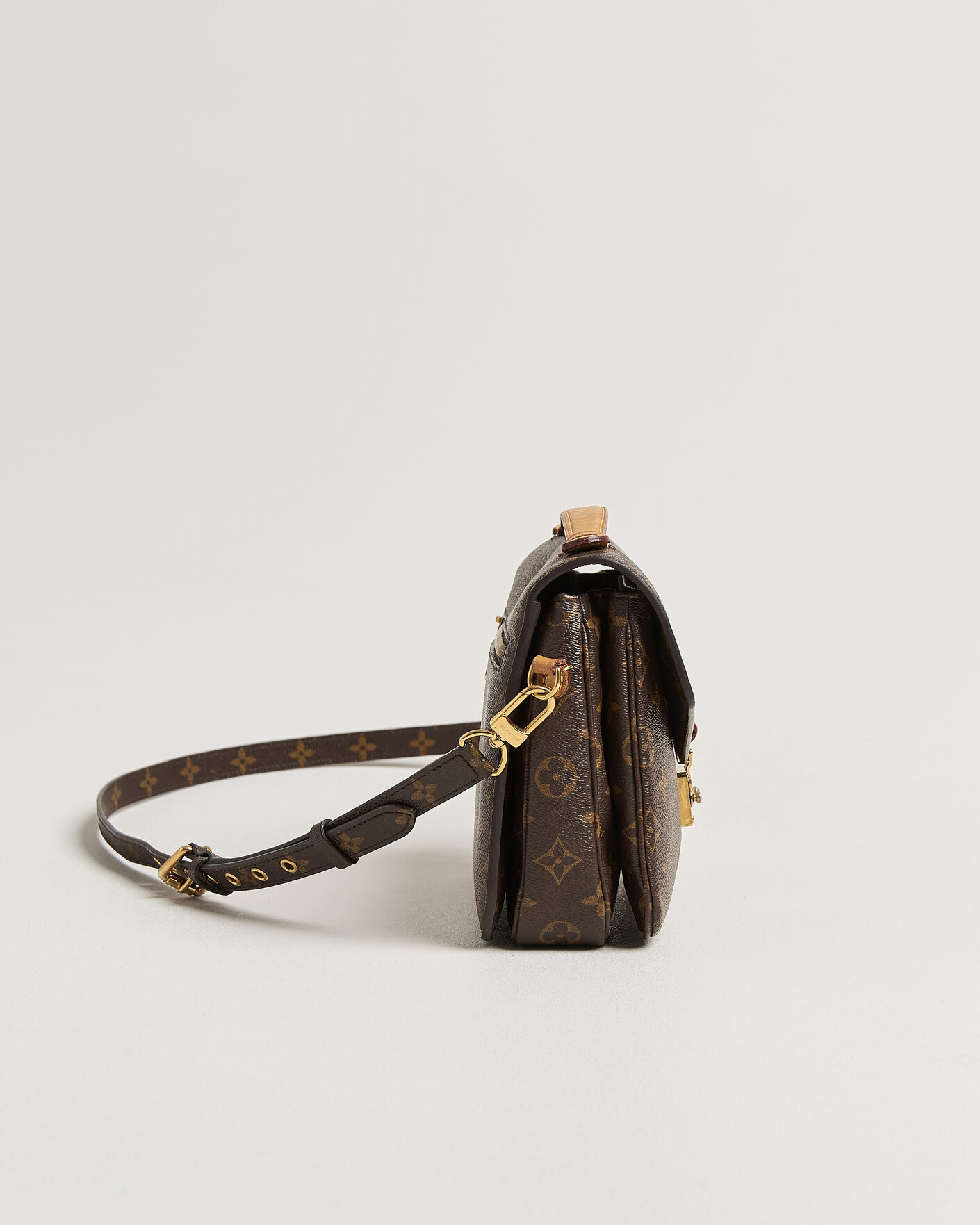 Mies | Pre-Owned & Vintage Bags | Louis Vuitton Pre-Owned | Pochette Métis Monogram