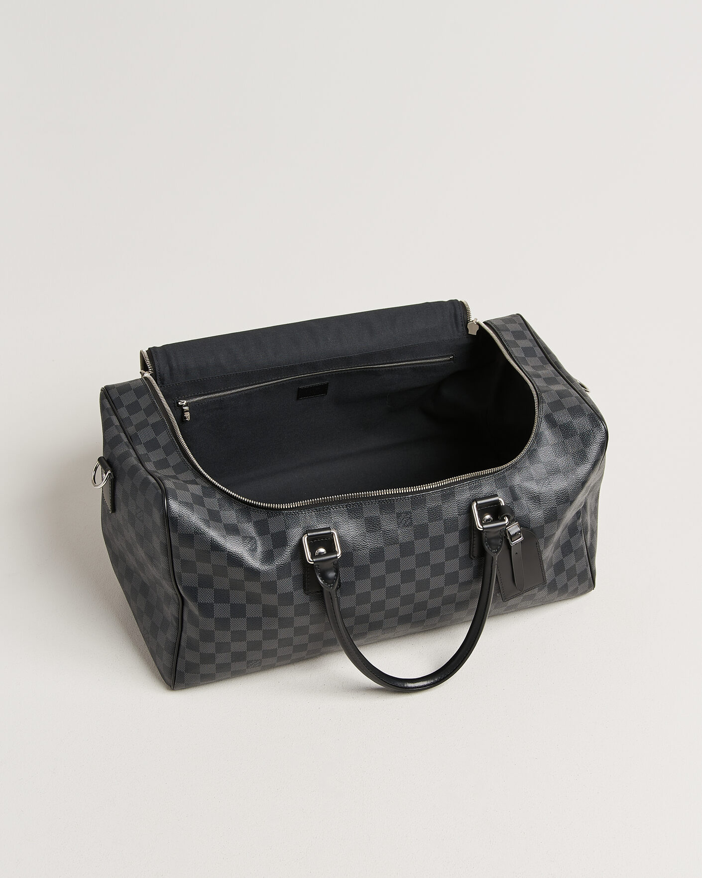 Mies | Pre-Owned & Vintage Bags | Louis Vuitton Pre-Owned | Roadster 50 Damier Graphite