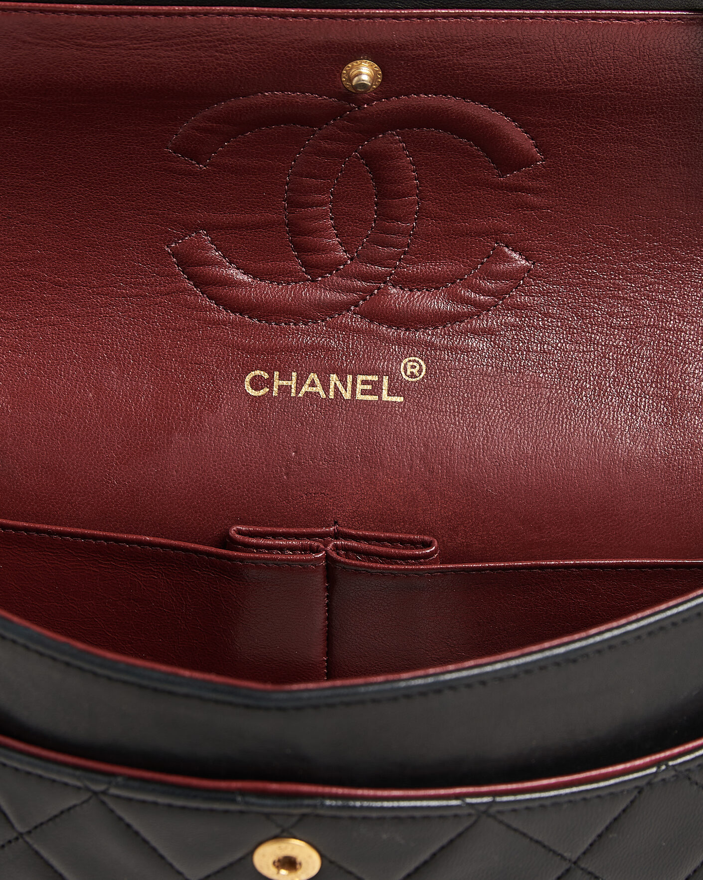 Mies | Pre-Owned & Vintage Bags | Chanel Pre-Owned | Classic Medium Double Flap Bag Lambskin Black