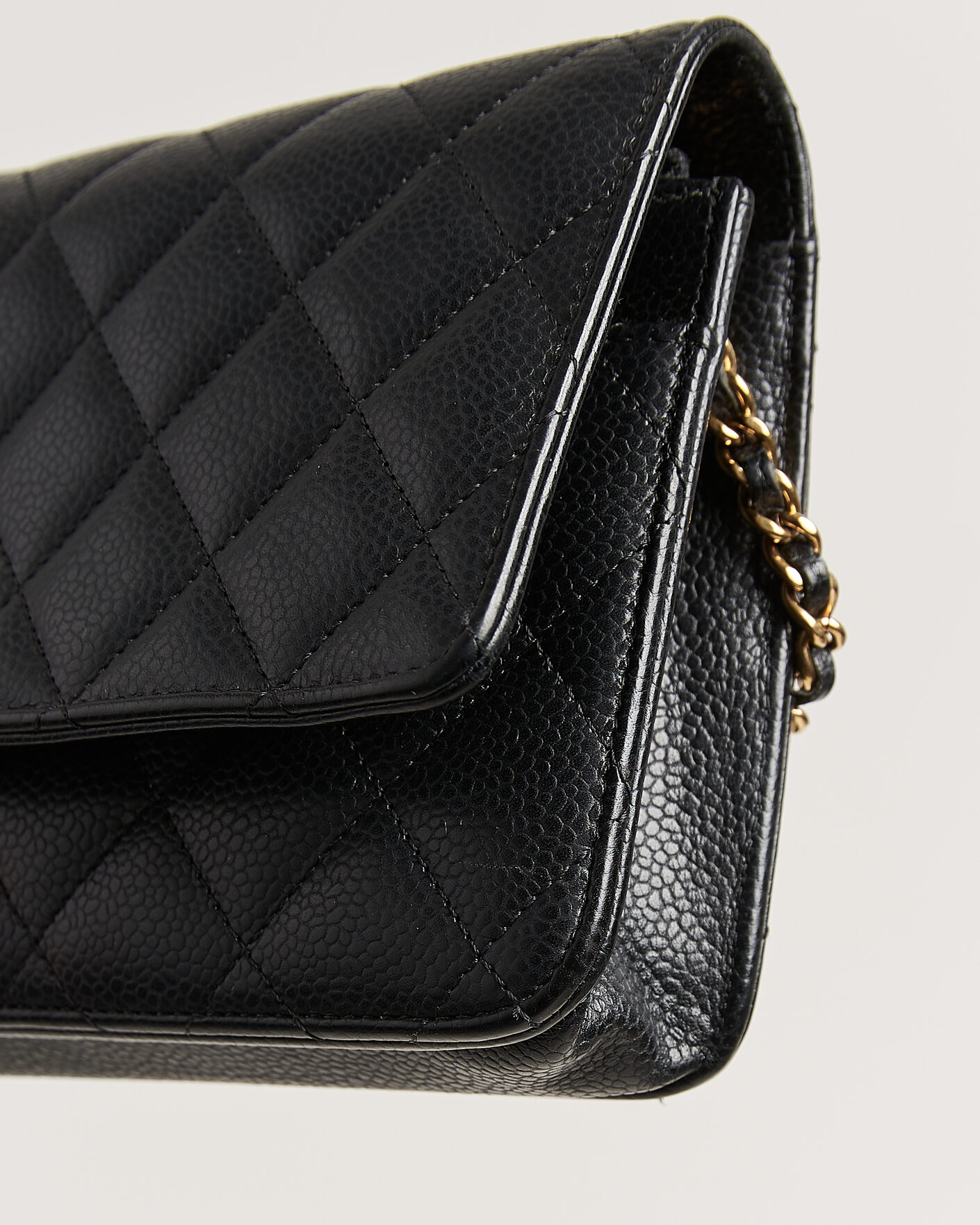 Mies | Pre-Owned & Vintage Bags | Chanel Pre-Owned | Wallet On Chain Caviar Leather Black