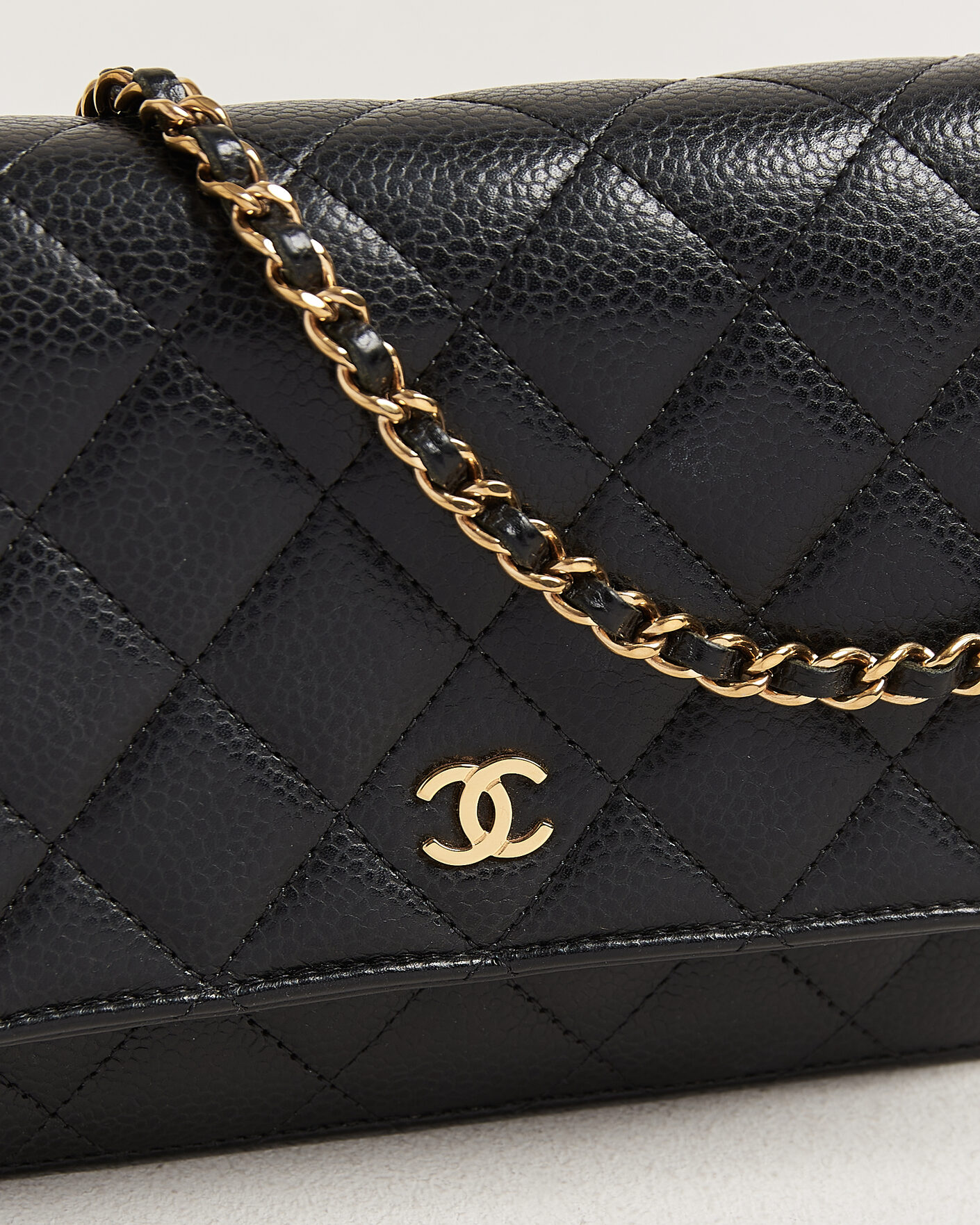 Mies | Pre-Owned & Vintage Bags | Chanel Pre-Owned | Wallet On Chain Caviar Leather Black