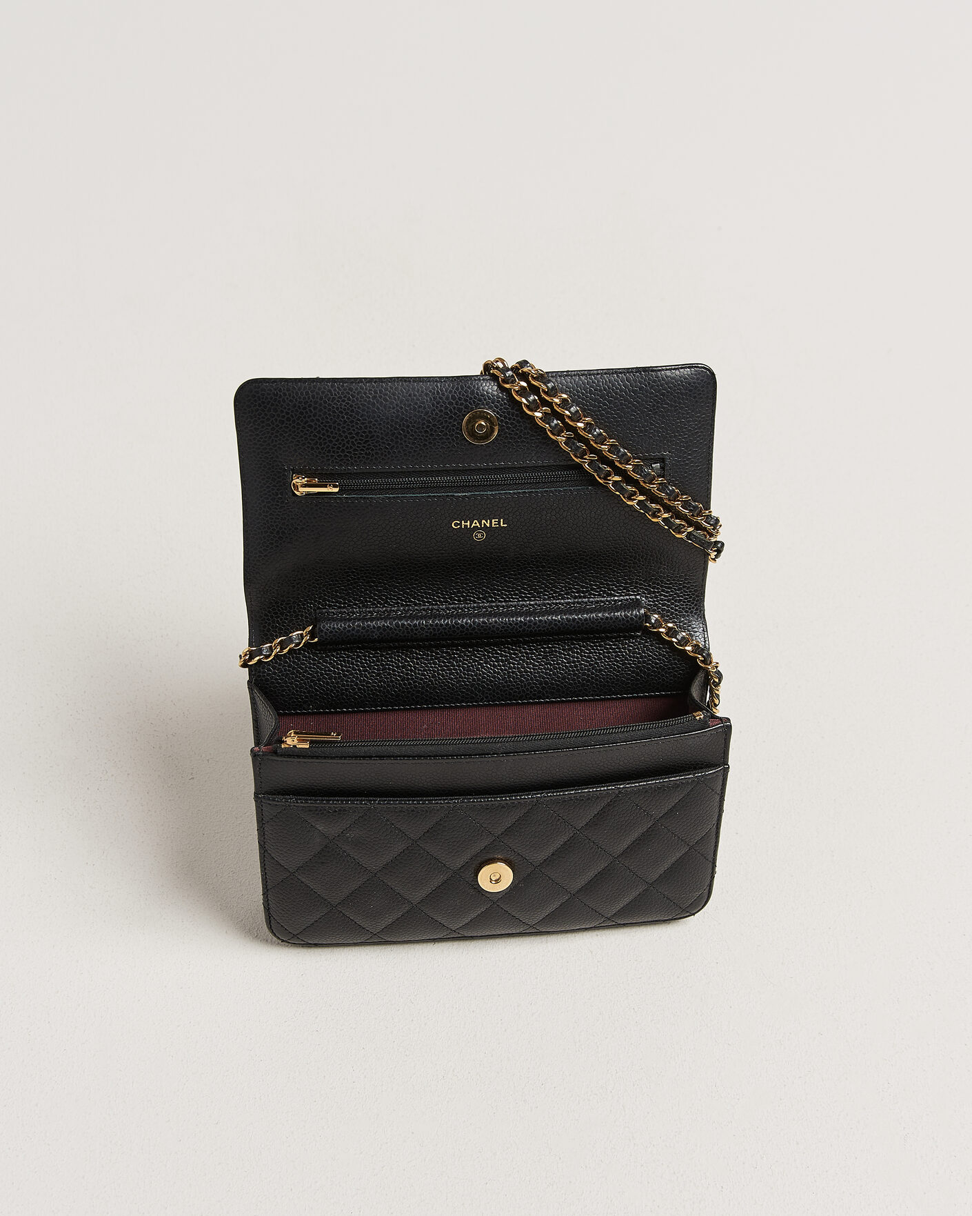 Mies | Pre-Owned & Vintage Bags | Chanel Pre-Owned | Wallet On Chain Caviar Leather Black