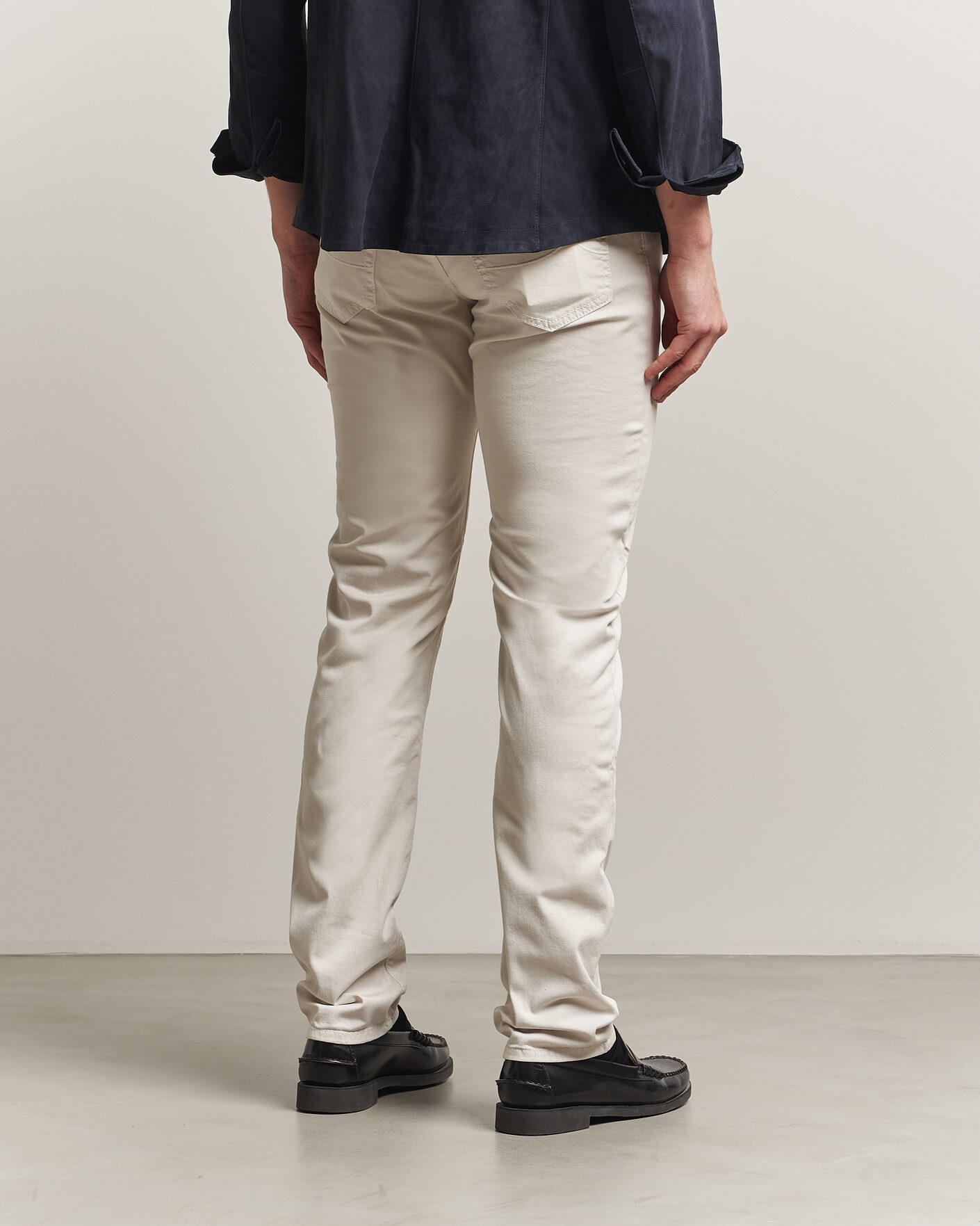 Mies | Housut | Jacob Cohën | Bard Garment Dyed Gabardine Trousers Off White