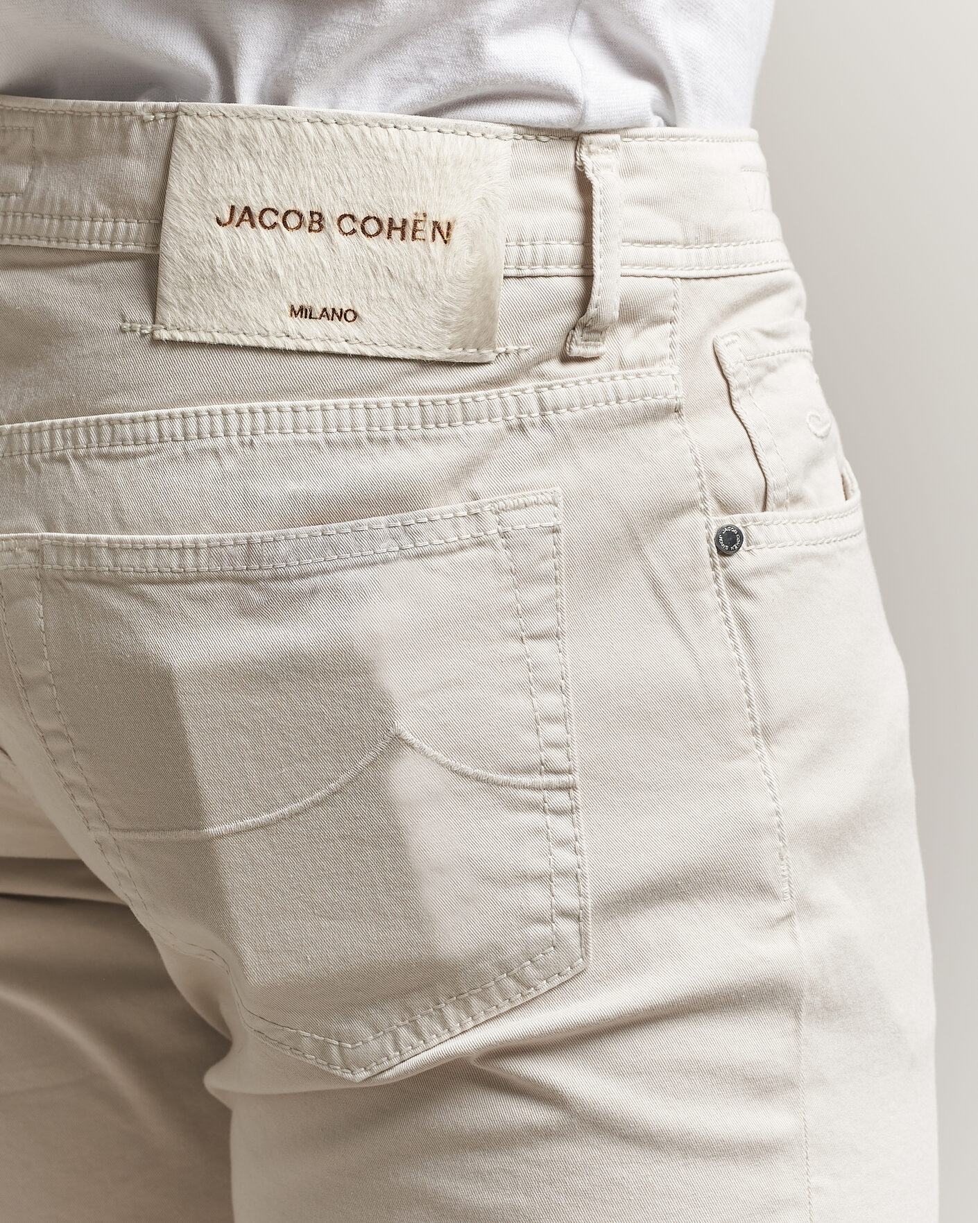 Mies | Housut | Jacob Cohën | Bard Garment Dyed Gabardine Trousers Off White